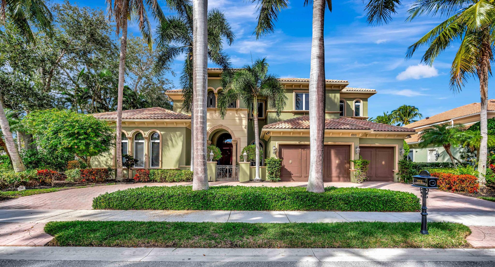 773 Harbour Isle Court