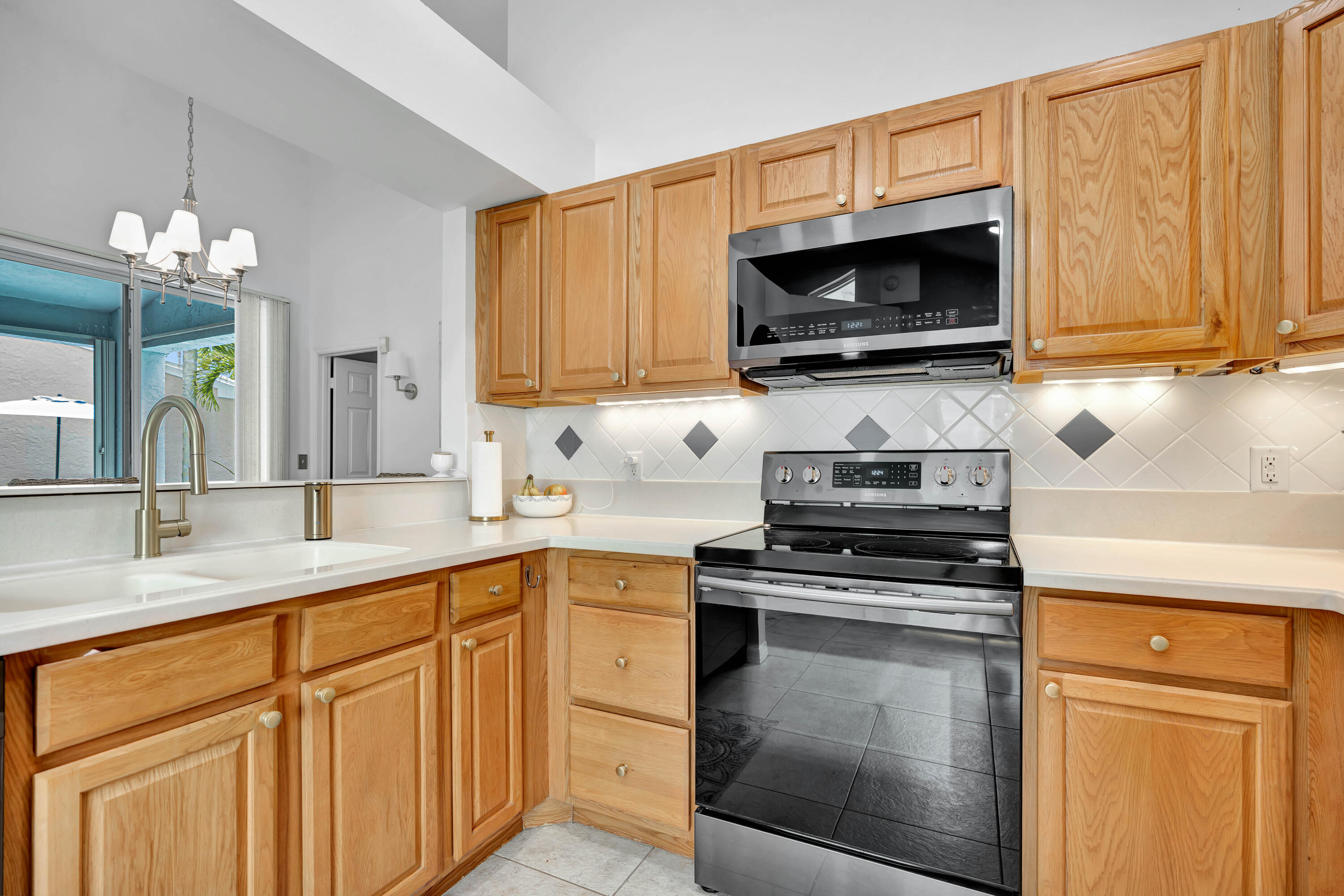 17 Blenheim Court