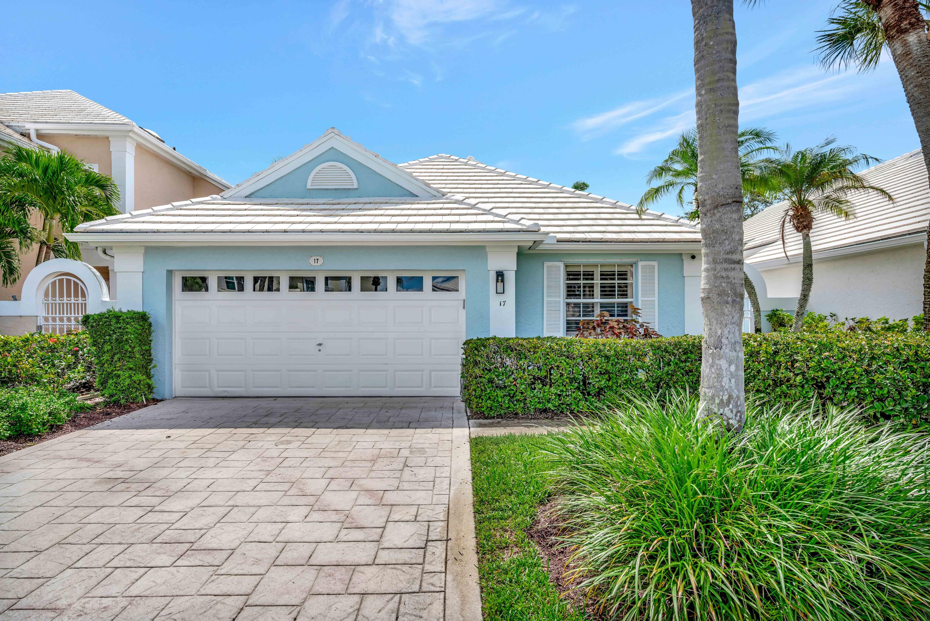 17 Blenheim Court