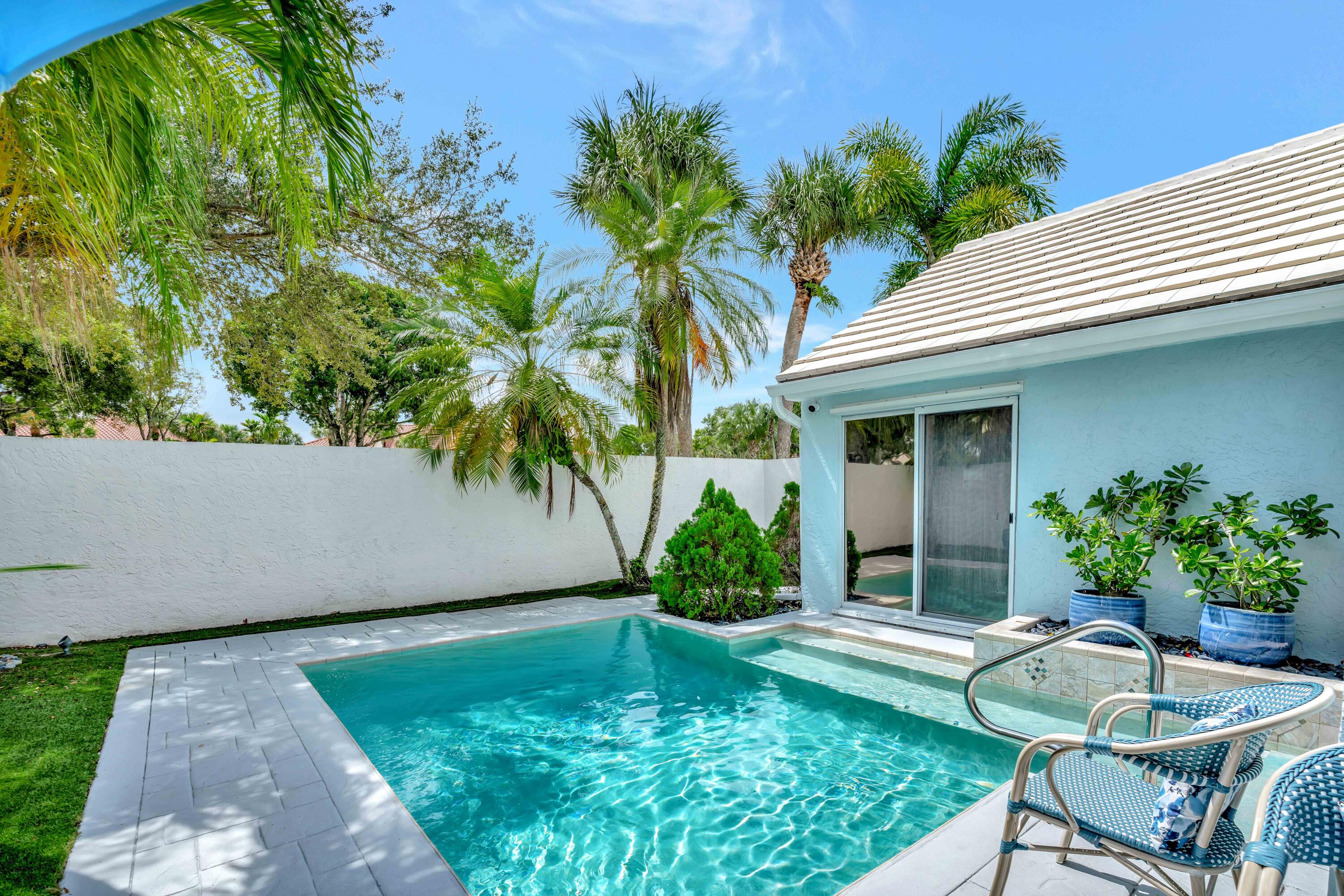17 Blenheim Court