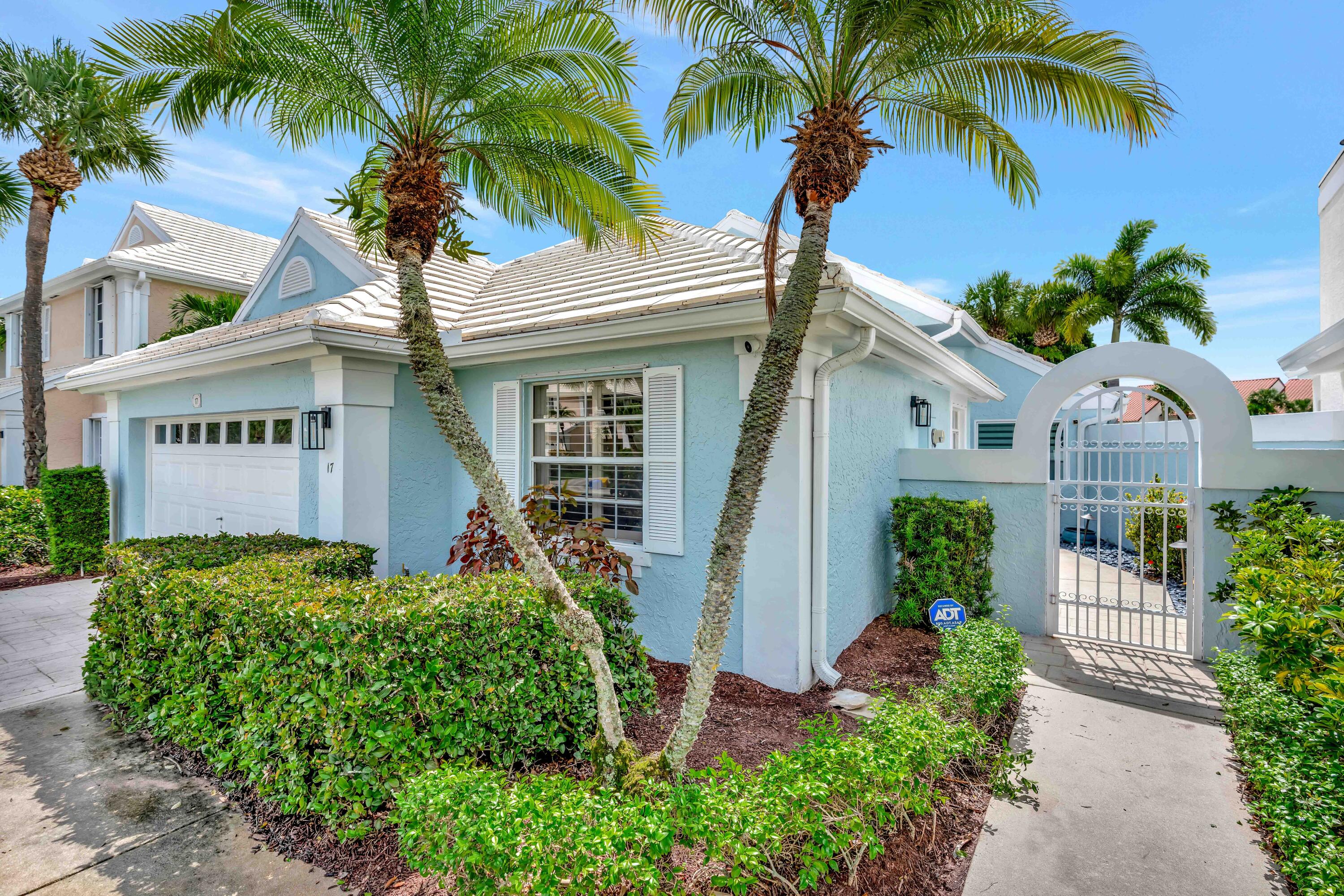 17 Blenheim Court