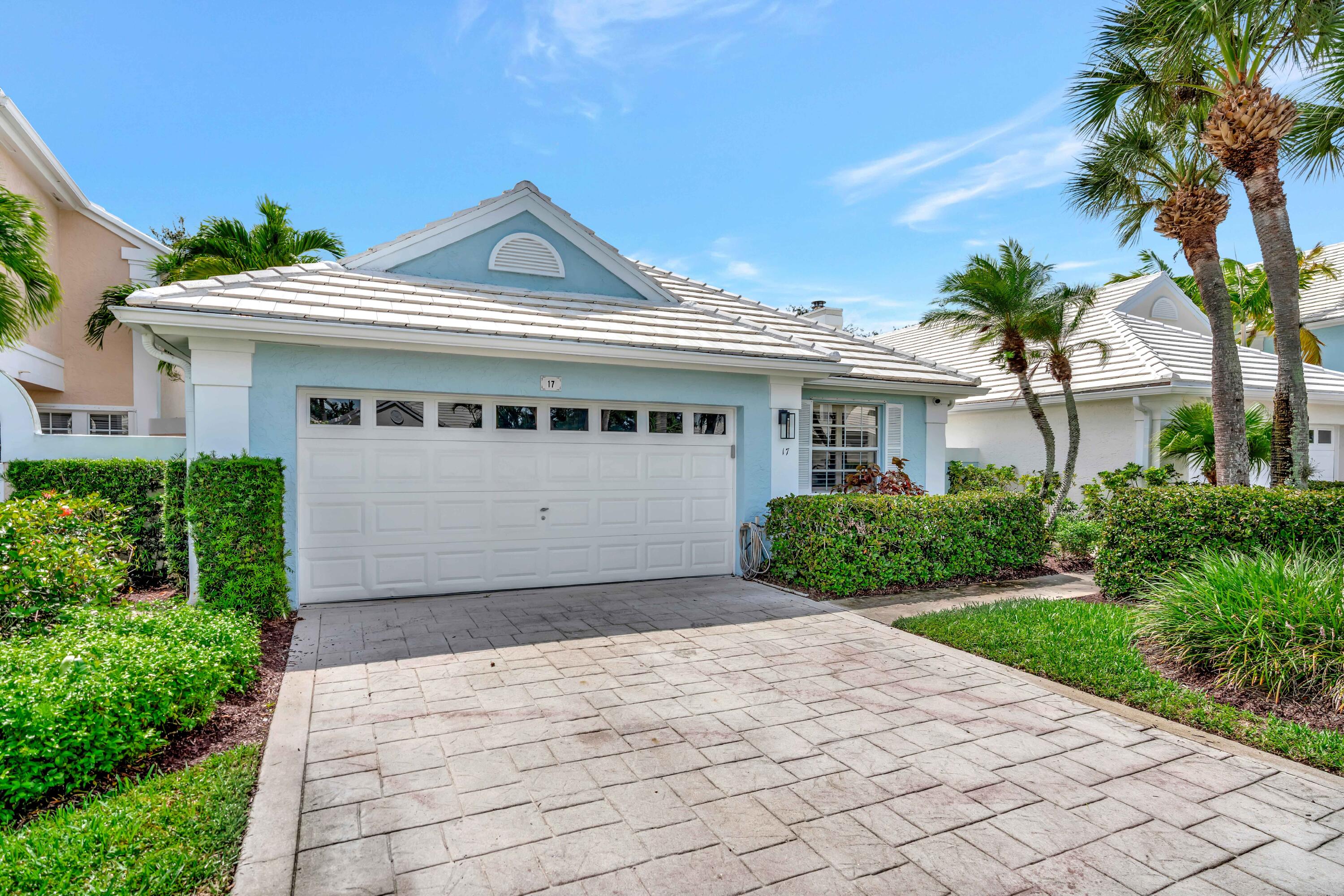 17 Blenheim Court