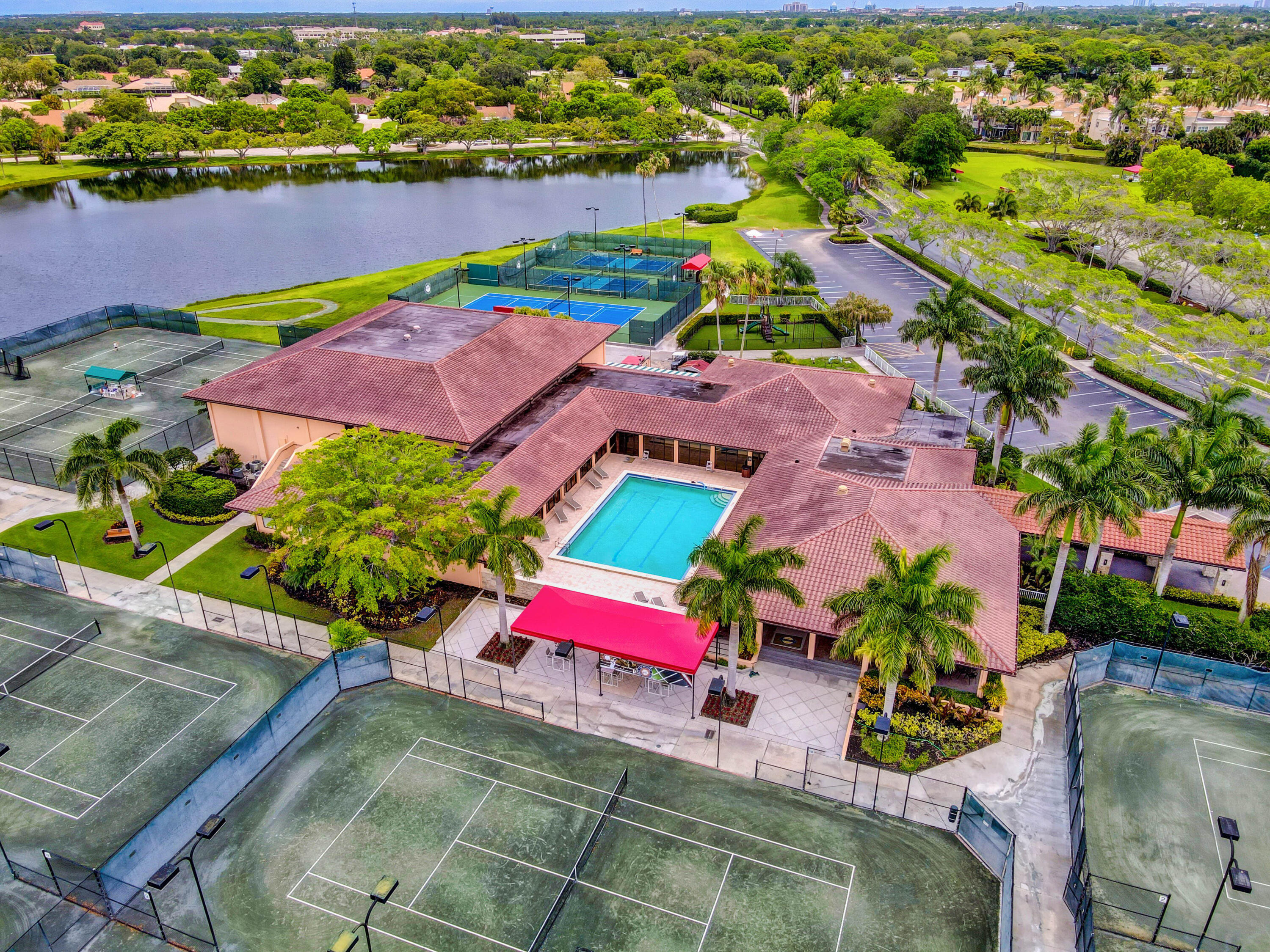 17 Blenheim Court