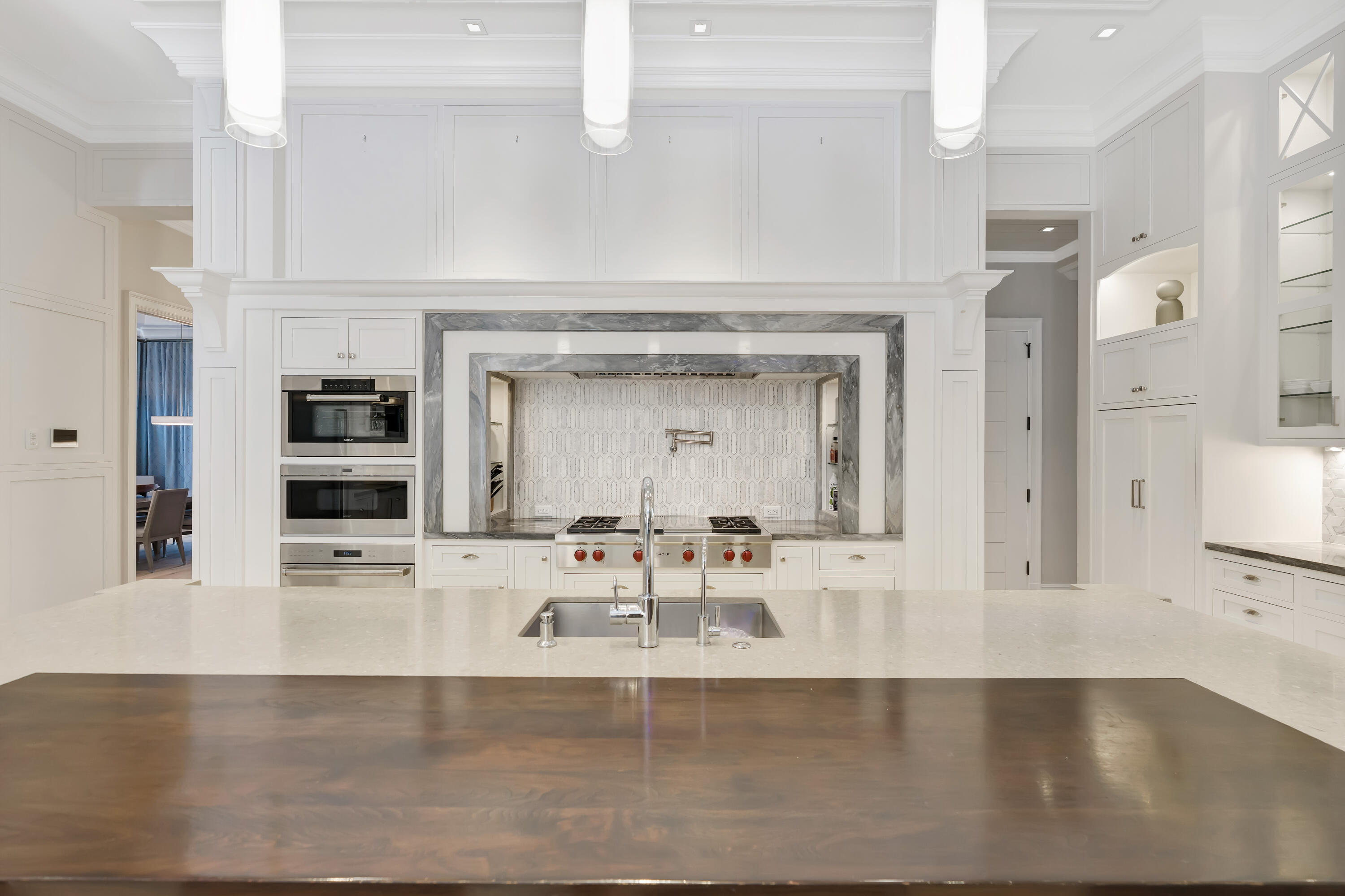 12218 Tillinghast Circle