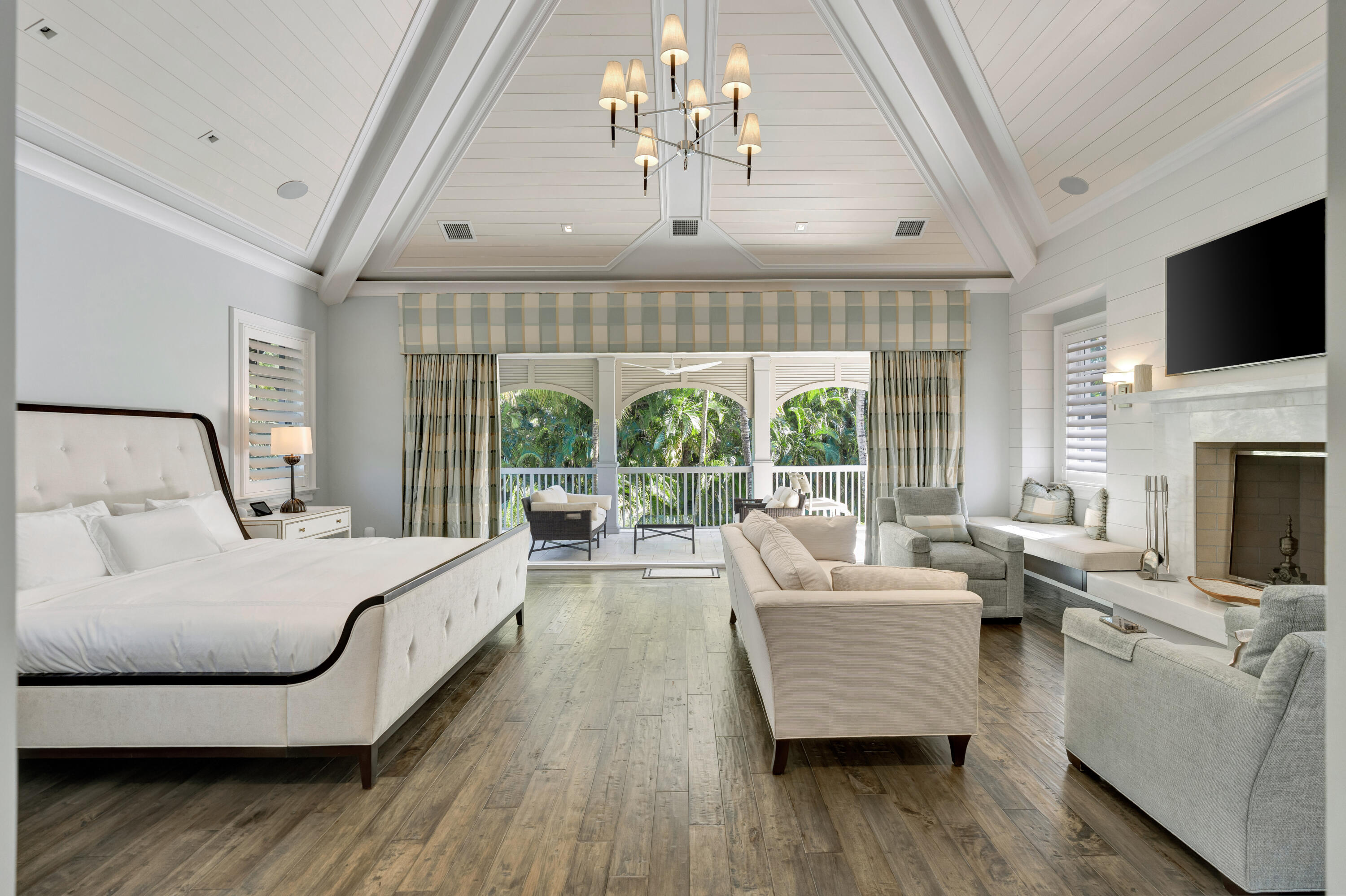 12218 Tillinghast Circle