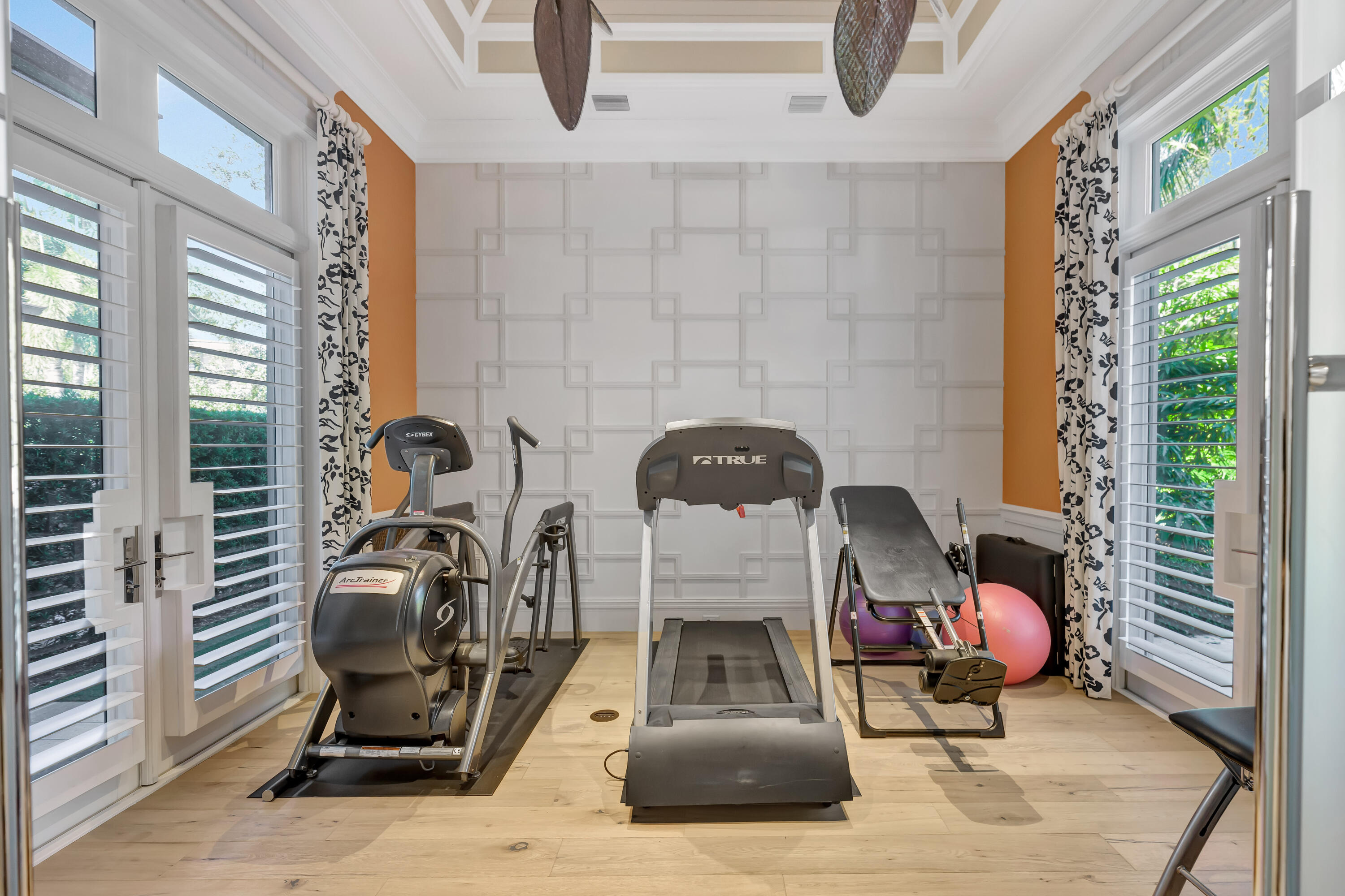 12218 Tillinghast Circle