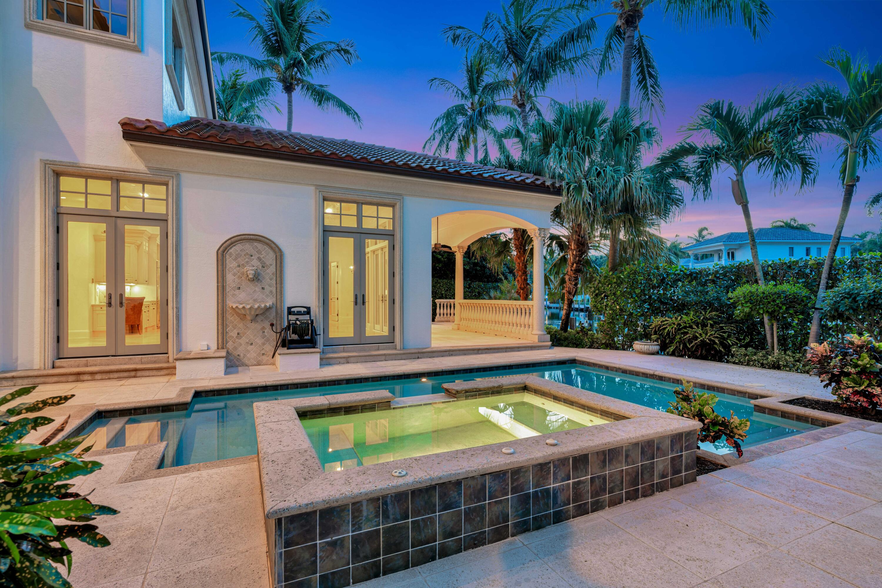 753 Harbour Isle Place