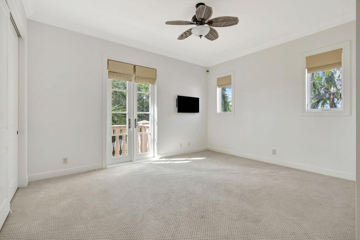 753 Harbour Isle Place