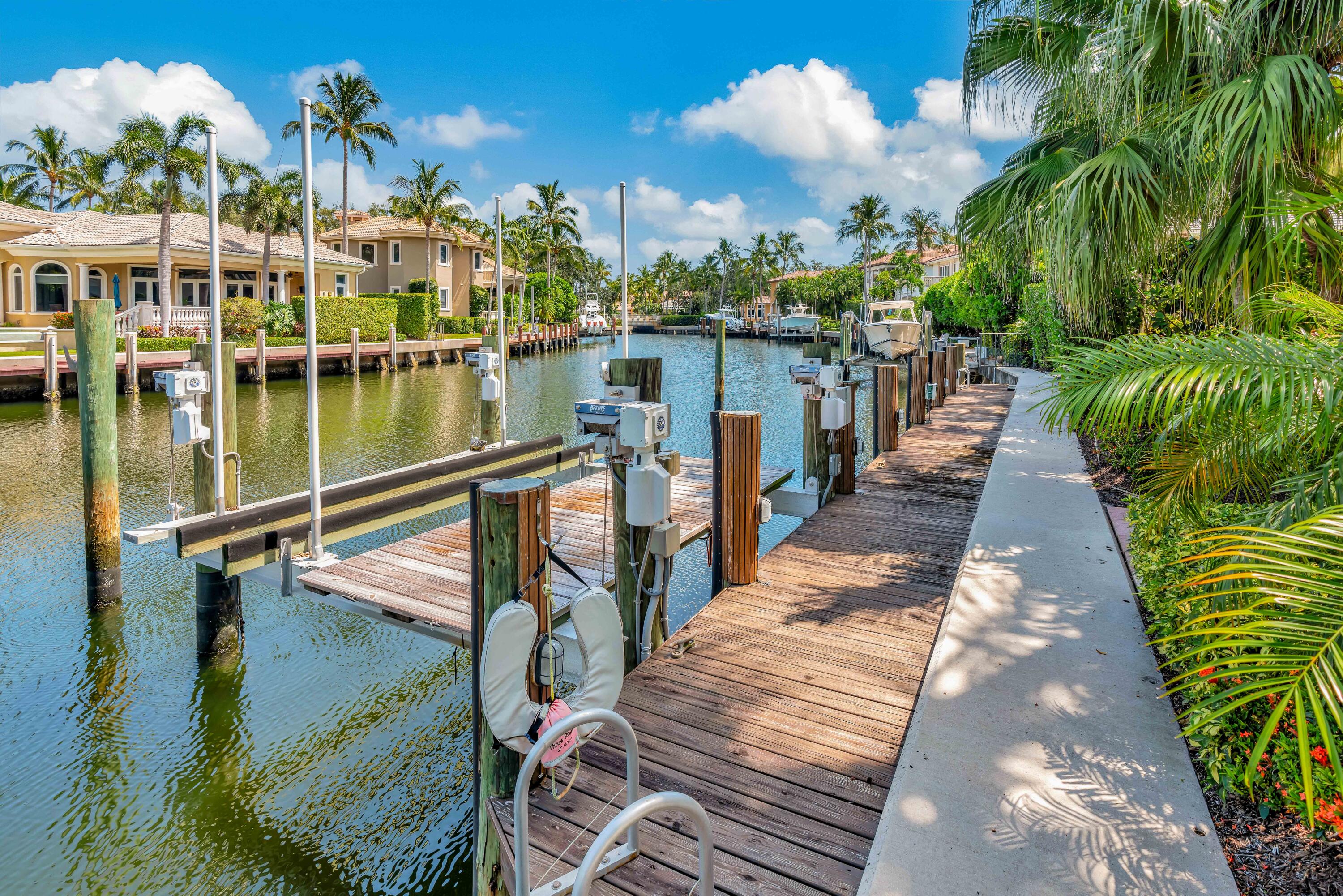 753 Harbour Isle Place