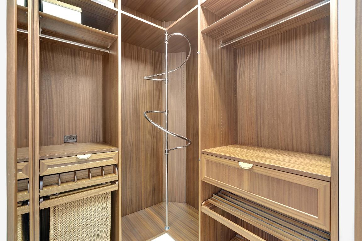 753 Harbour Isle Place