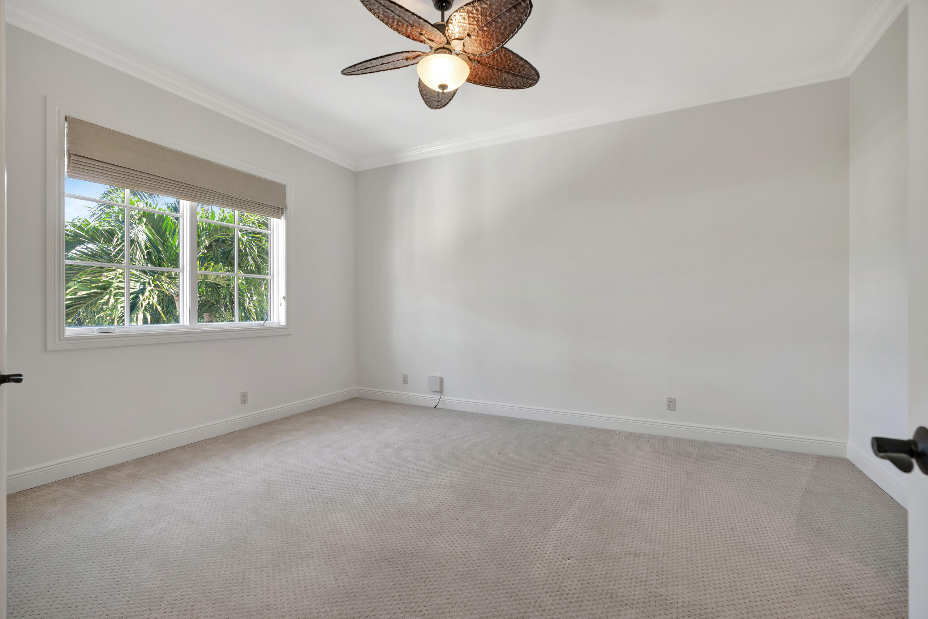 753 Harbour Isle Place