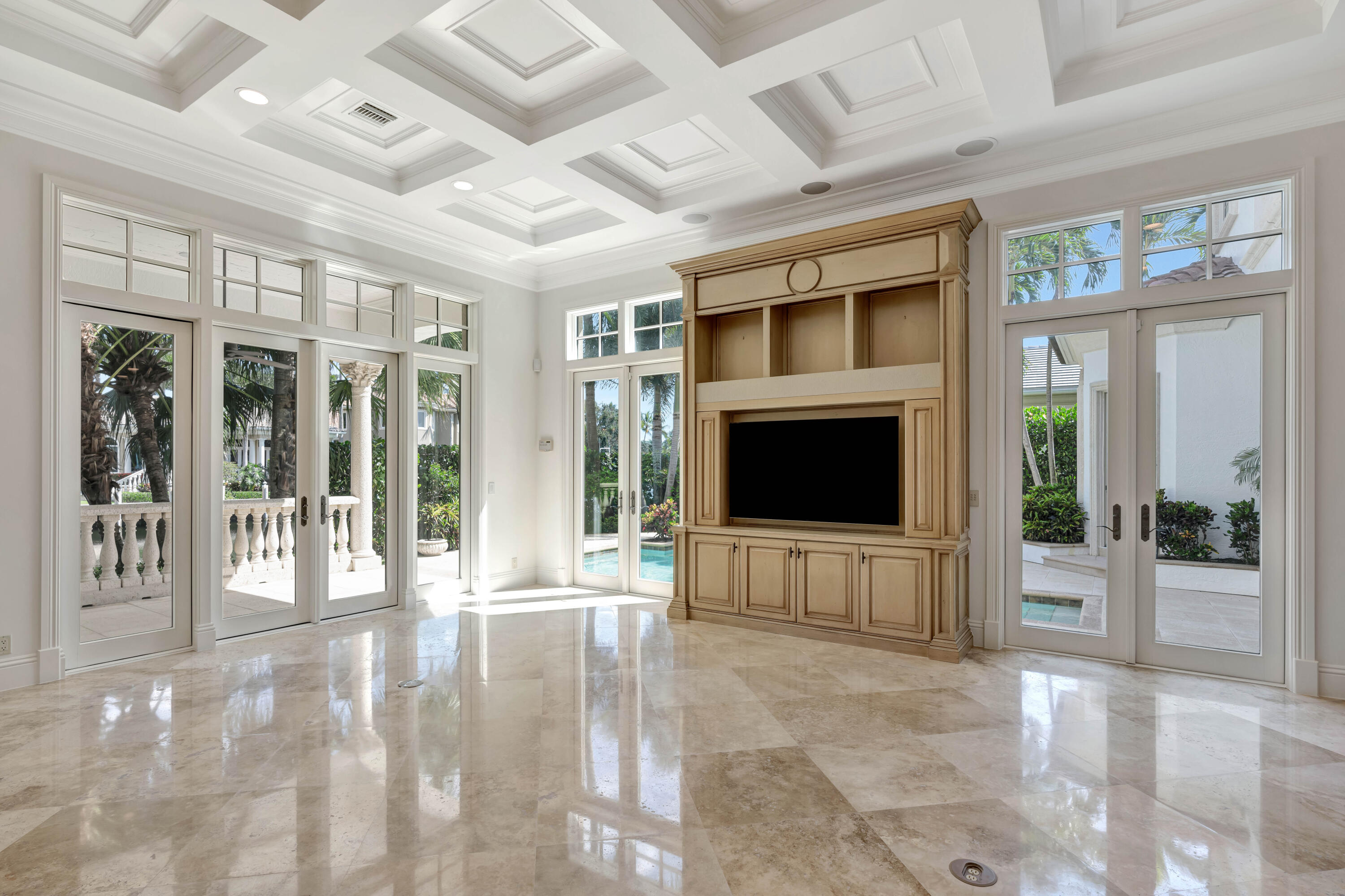 753 Harbour Isle Place