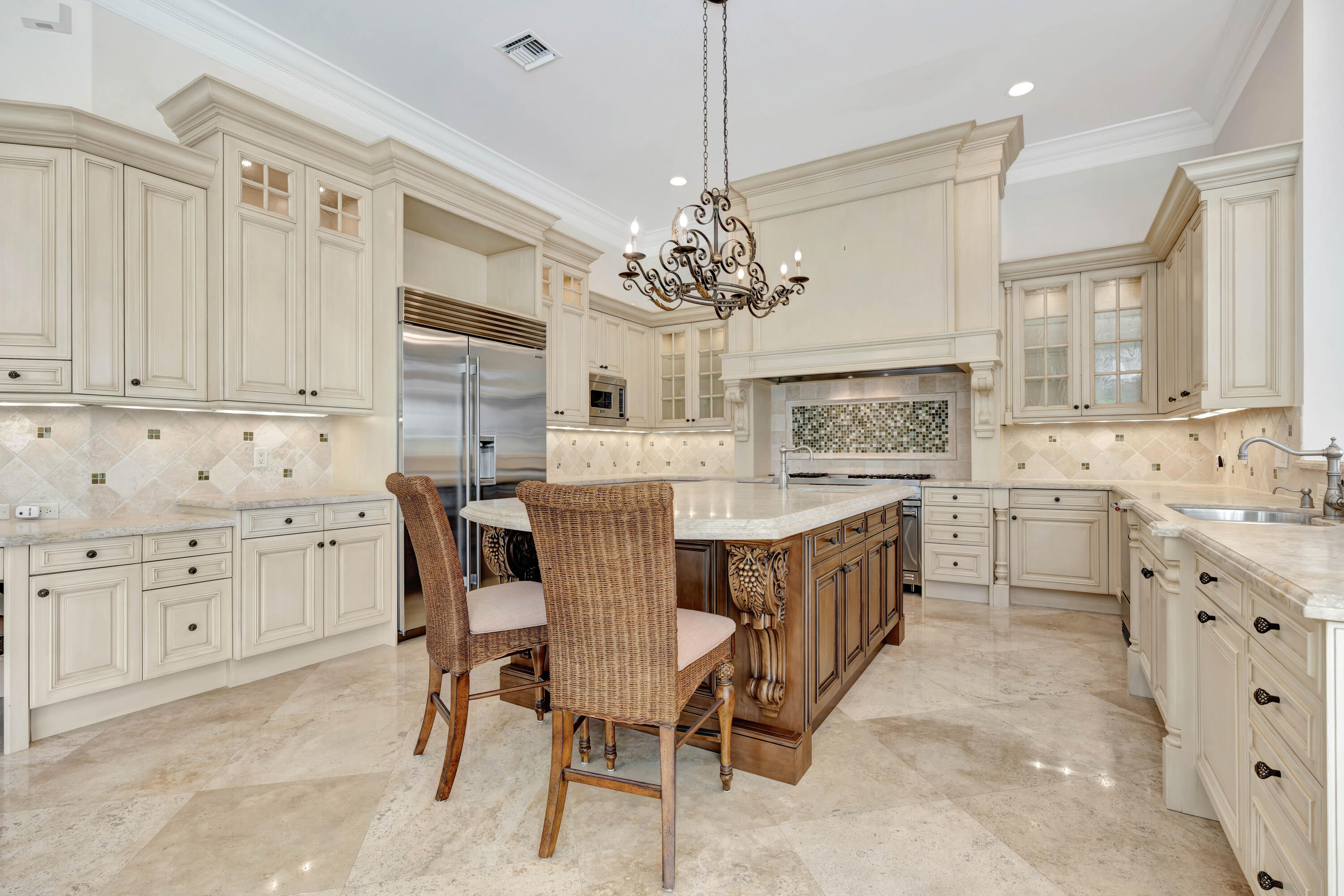 753 Harbour Isle Place