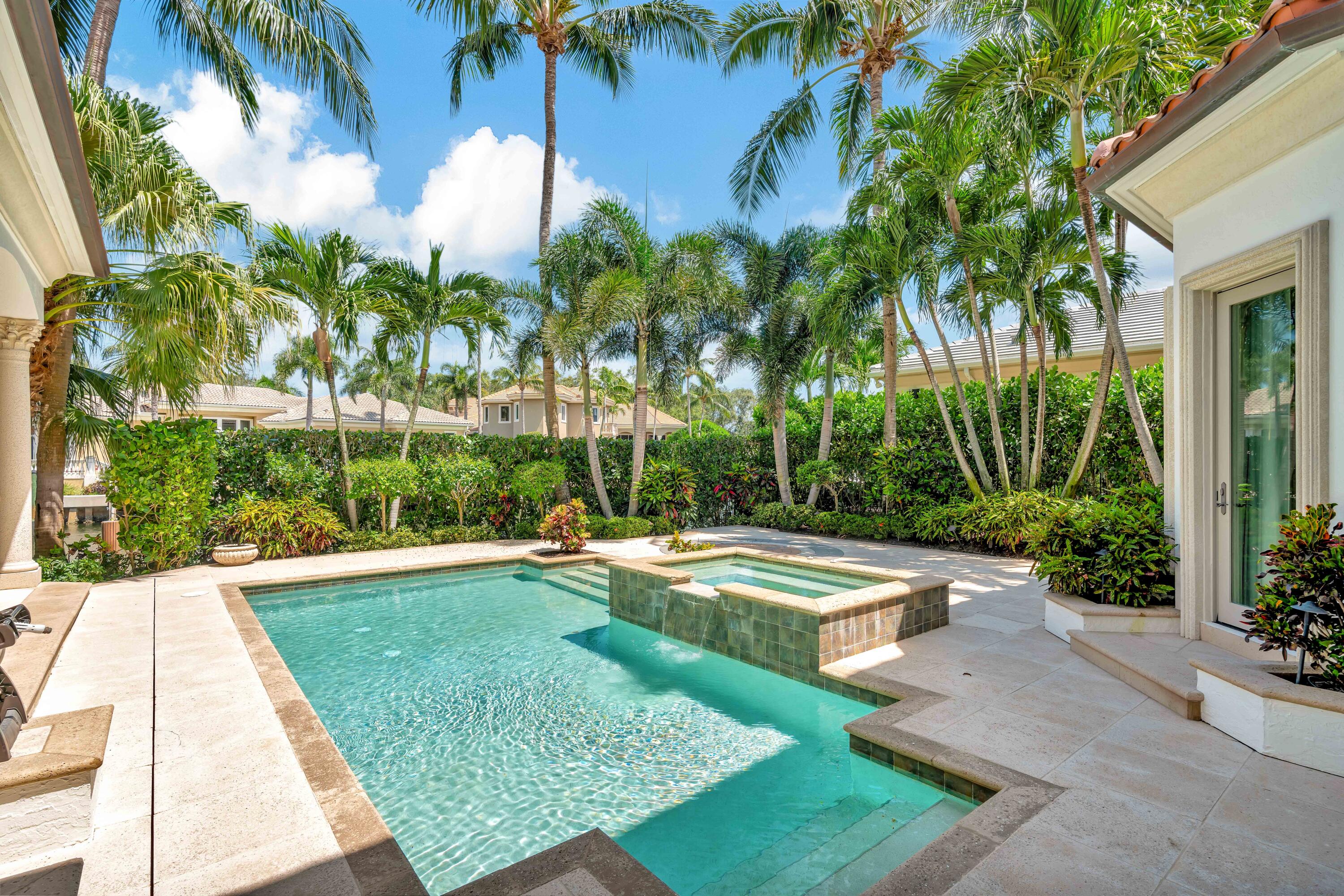 753 Harbour Isle Place