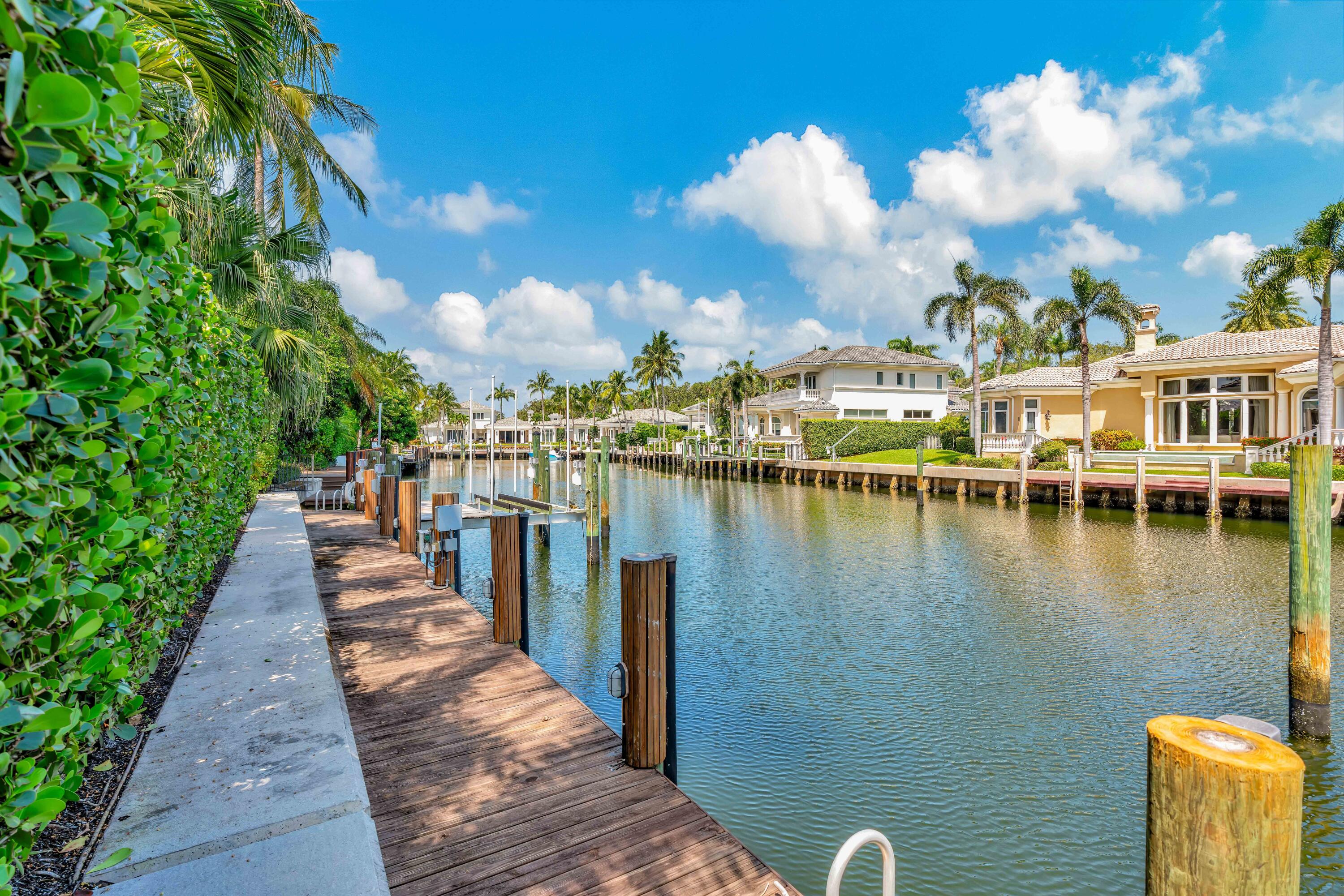 753 Harbour Isle Place