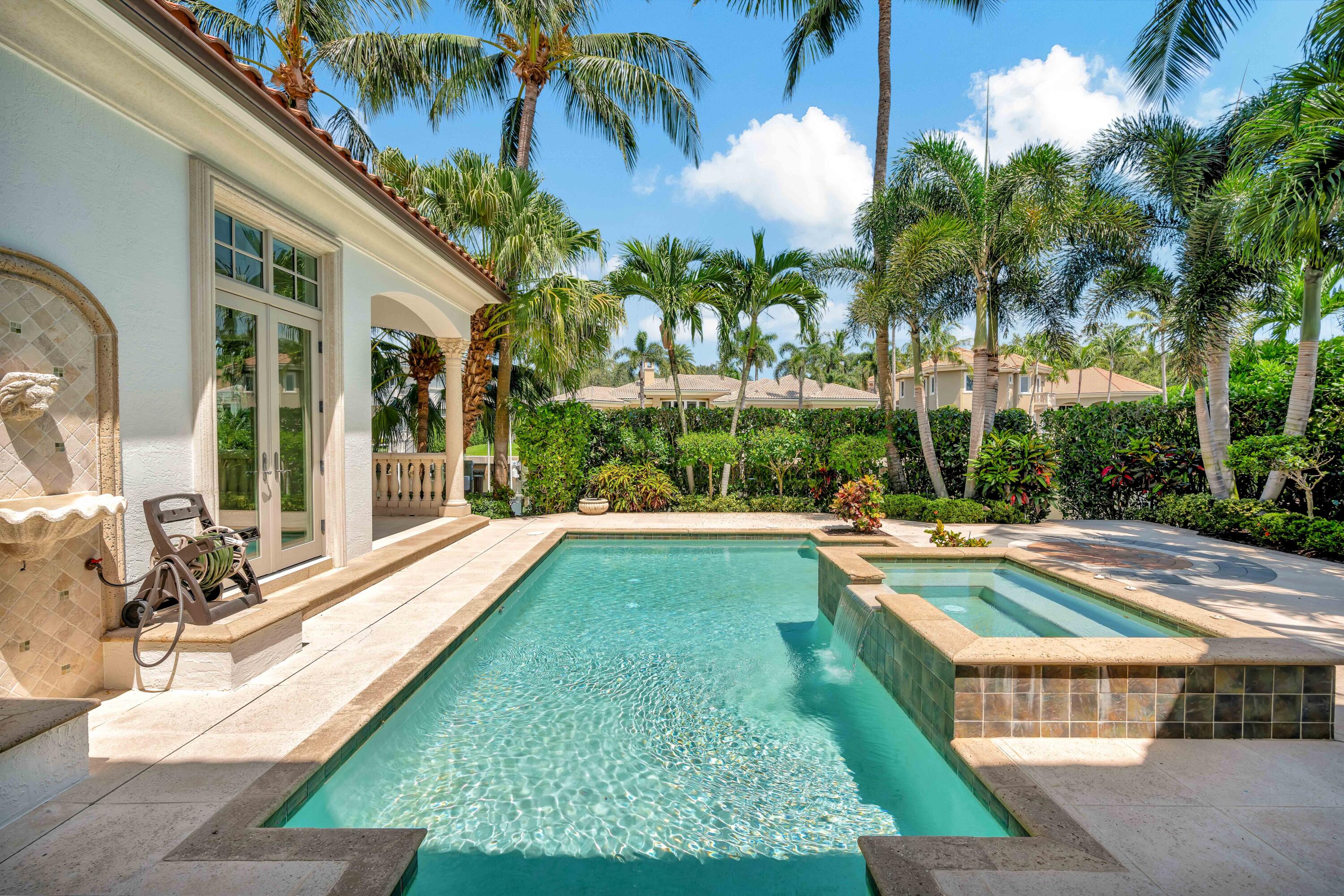 753 Harbour Isle Place