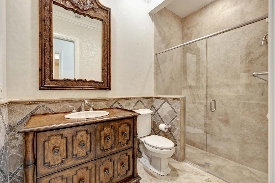 753 Harbour Isle Place