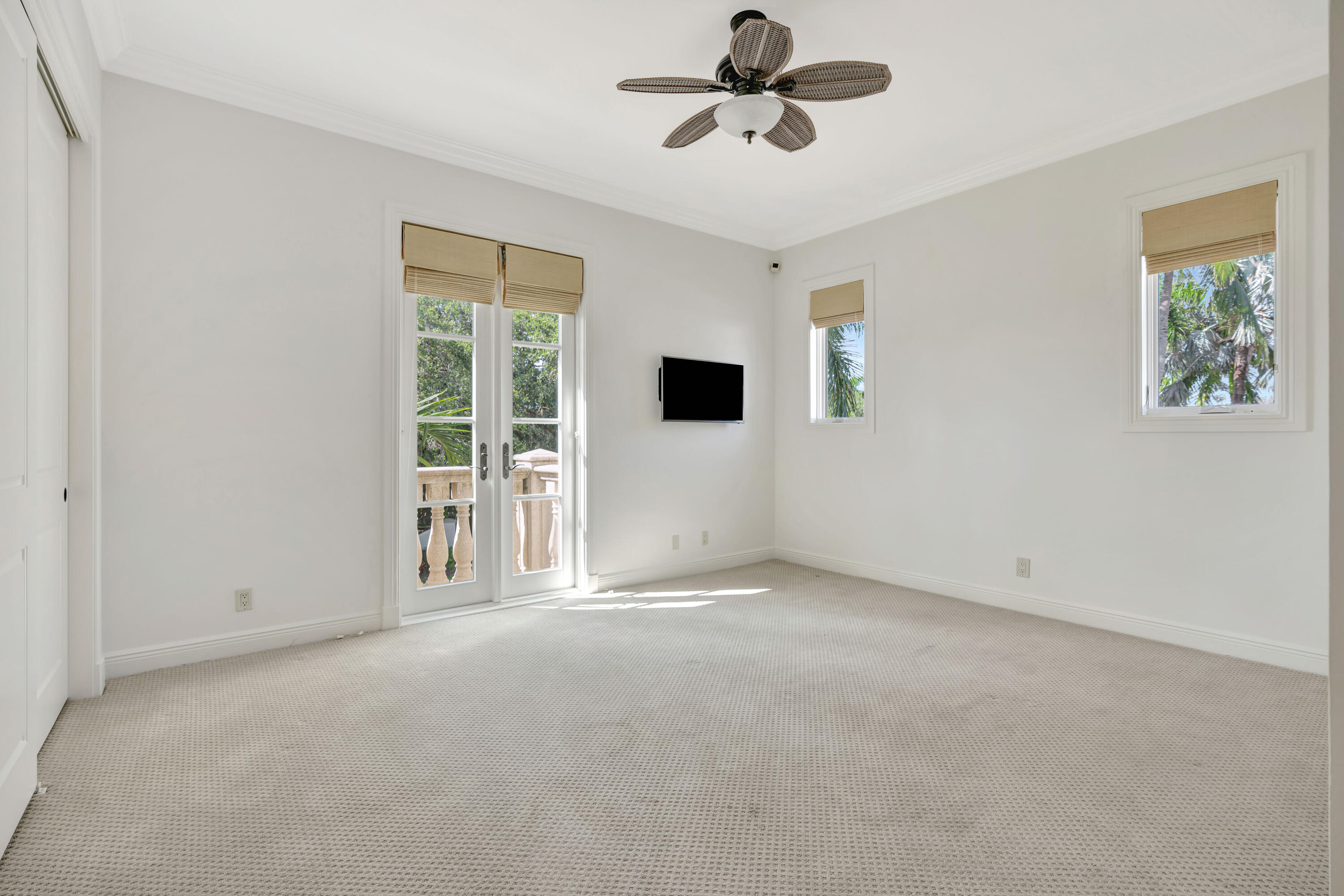 753 Harbour Isle Place