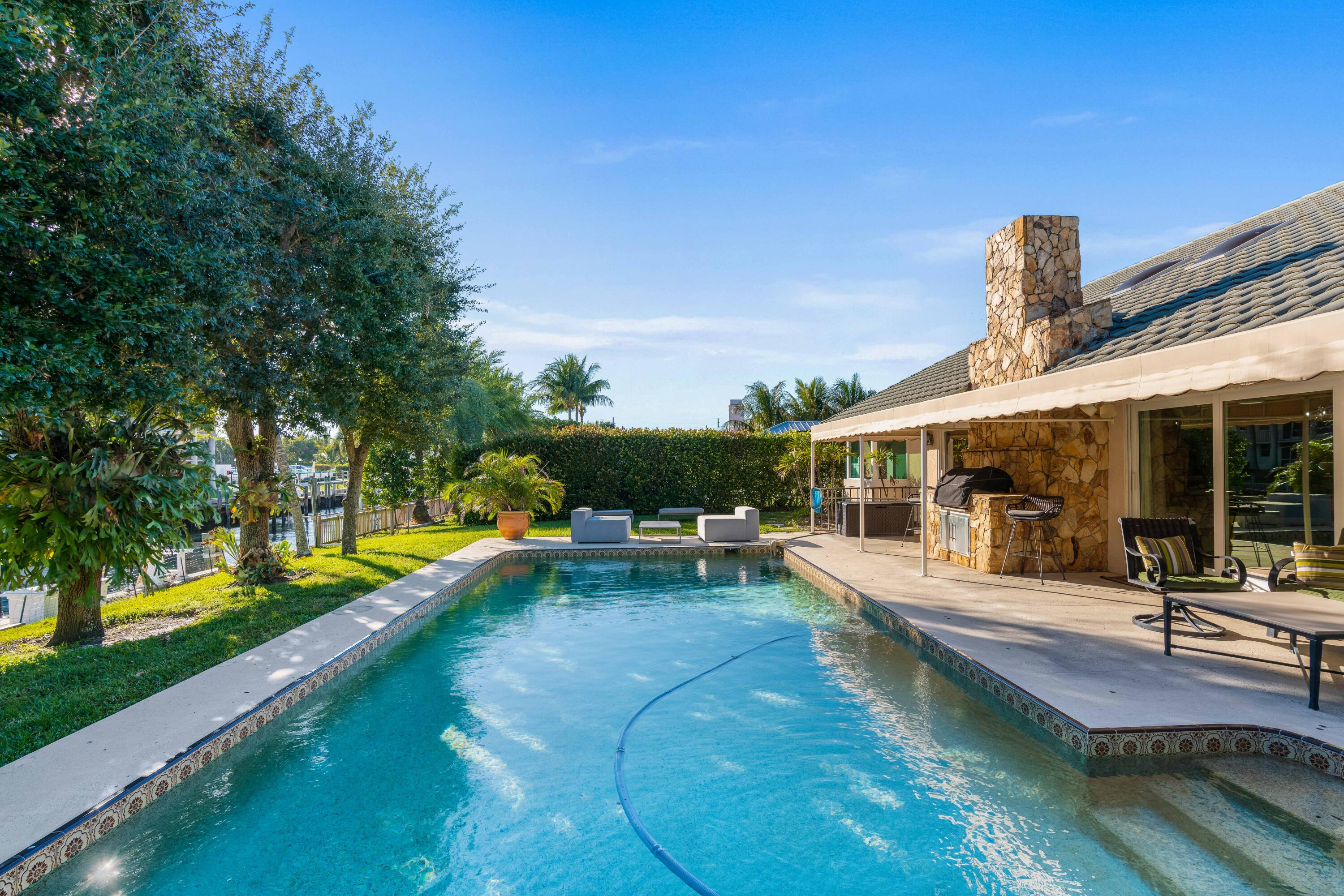 126 Anchorage Drive S