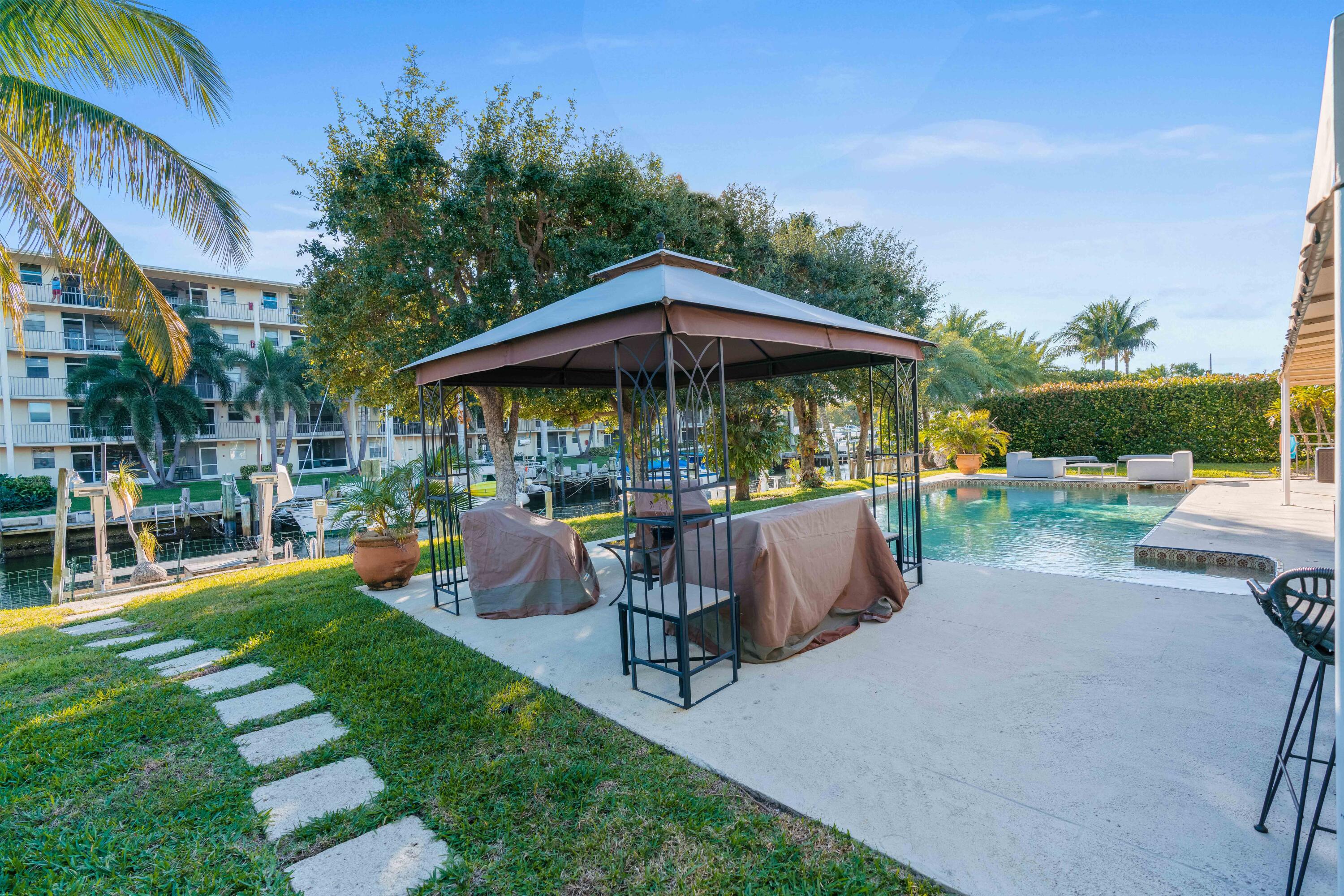 126 Anchorage Drive S