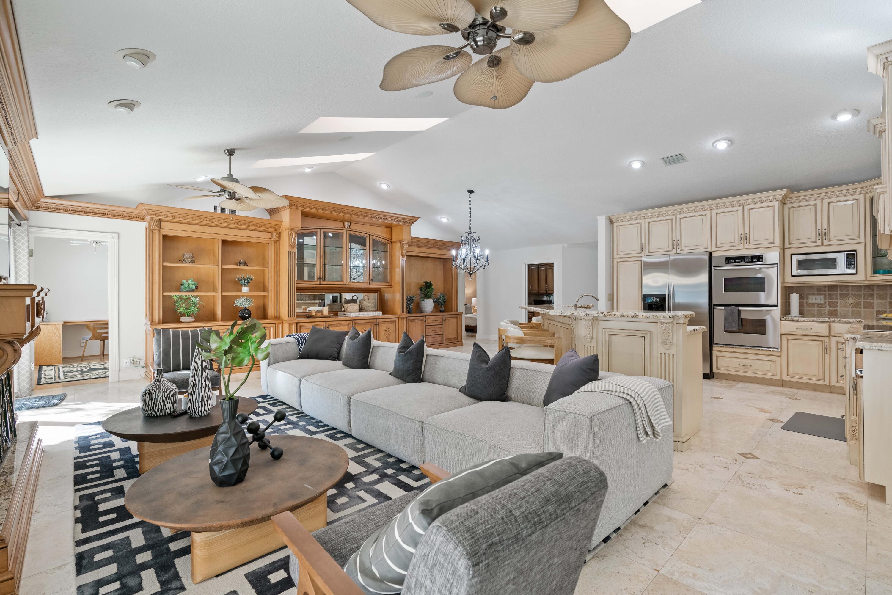 126 Anchorage Drive S