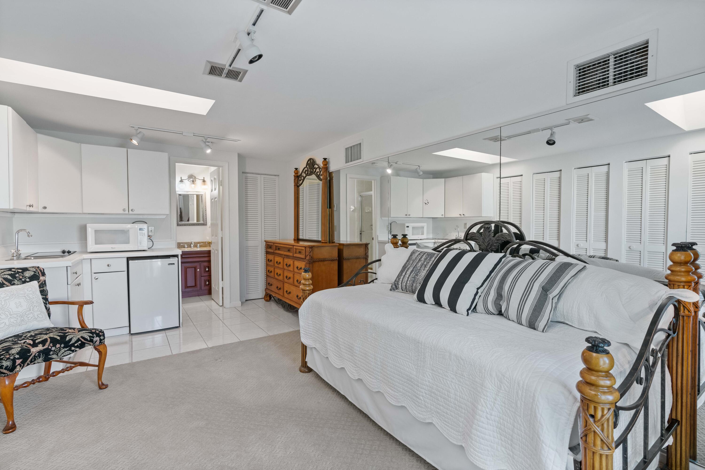 126 Anchorage Drive S