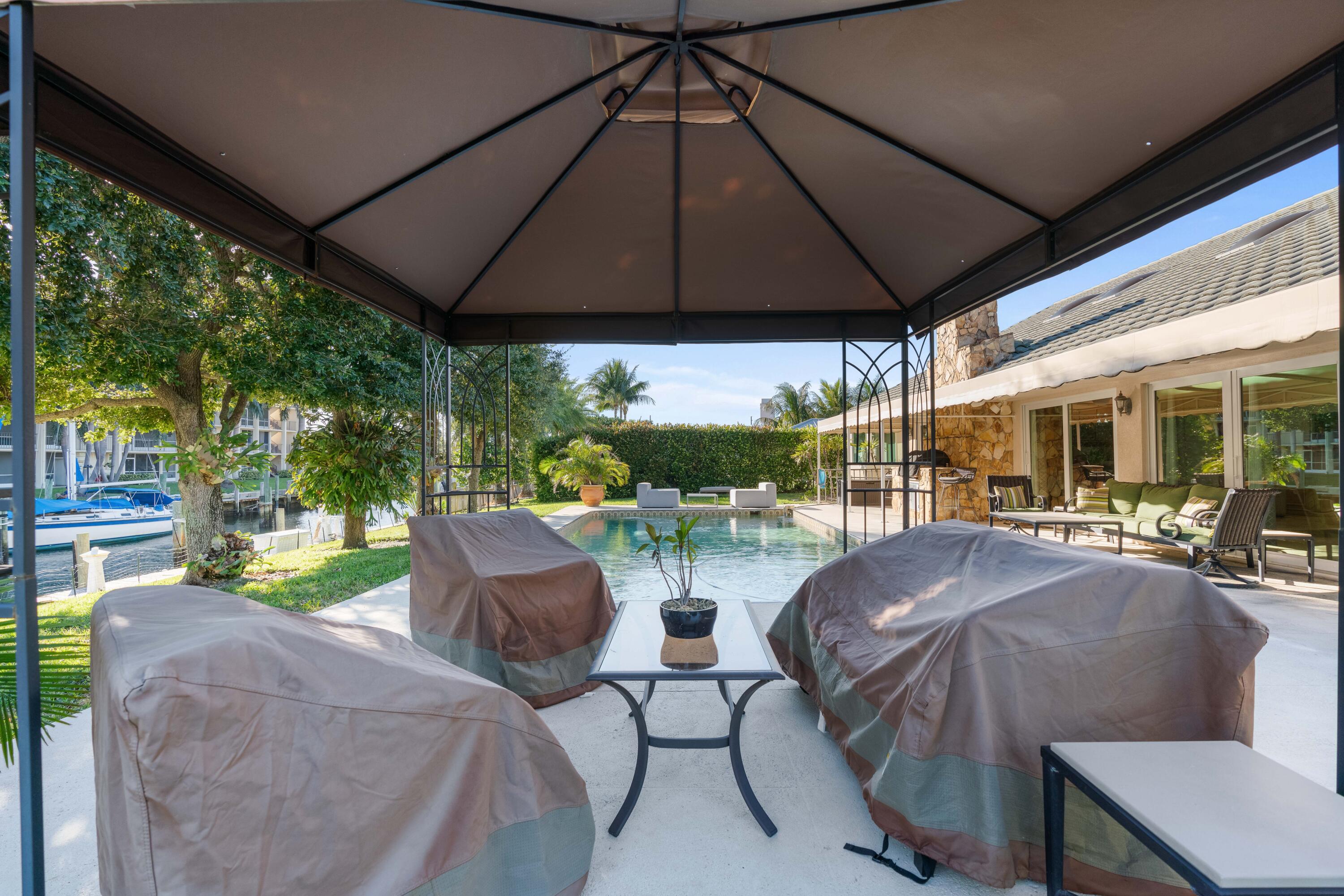 126 Anchorage Drive S