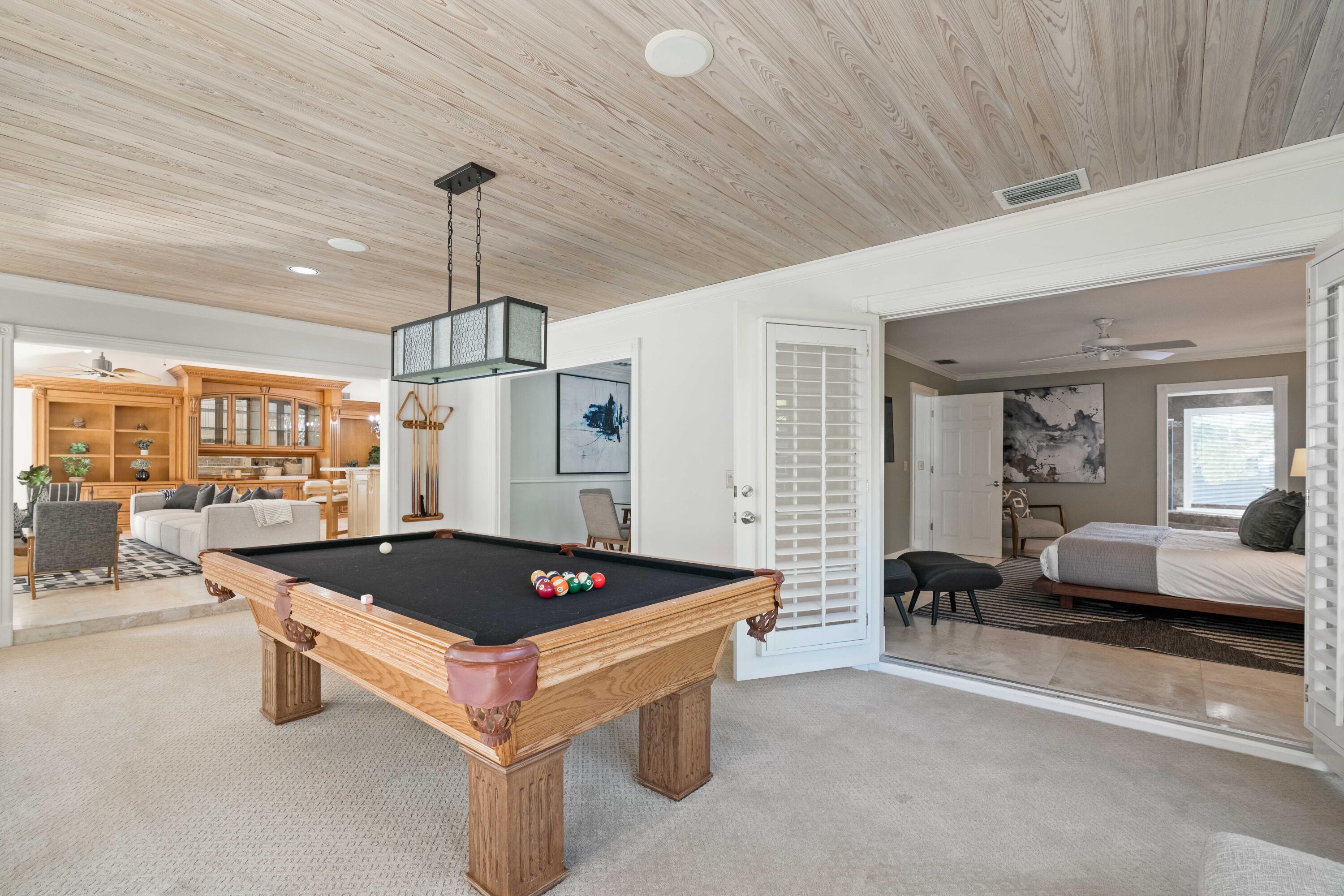 126 Anchorage Drive S