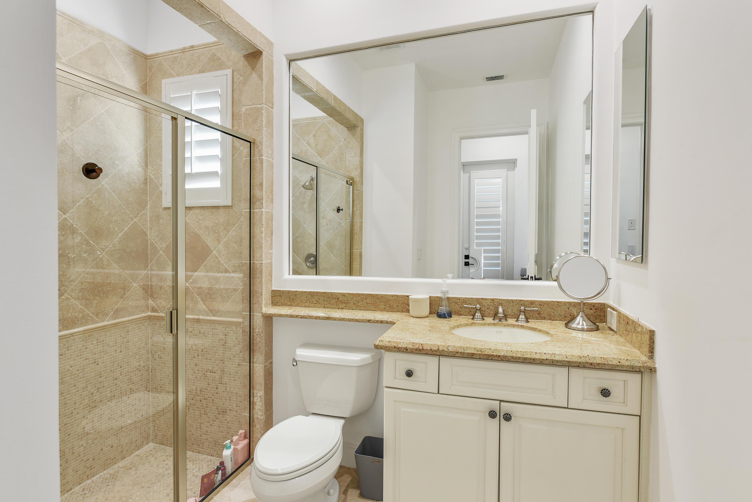 11513 Green Bayberry Drive