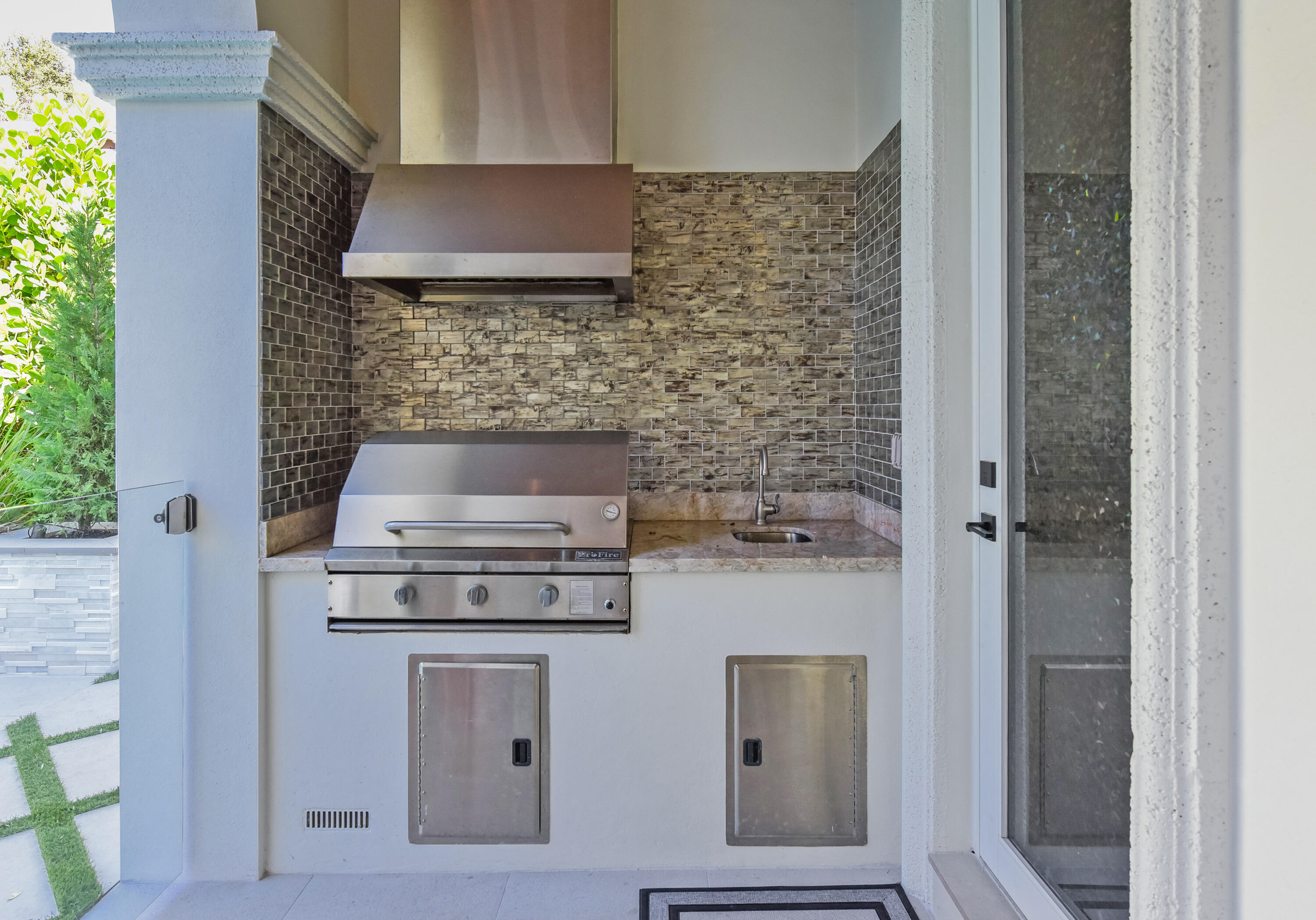 11513 Green Bayberry Drive