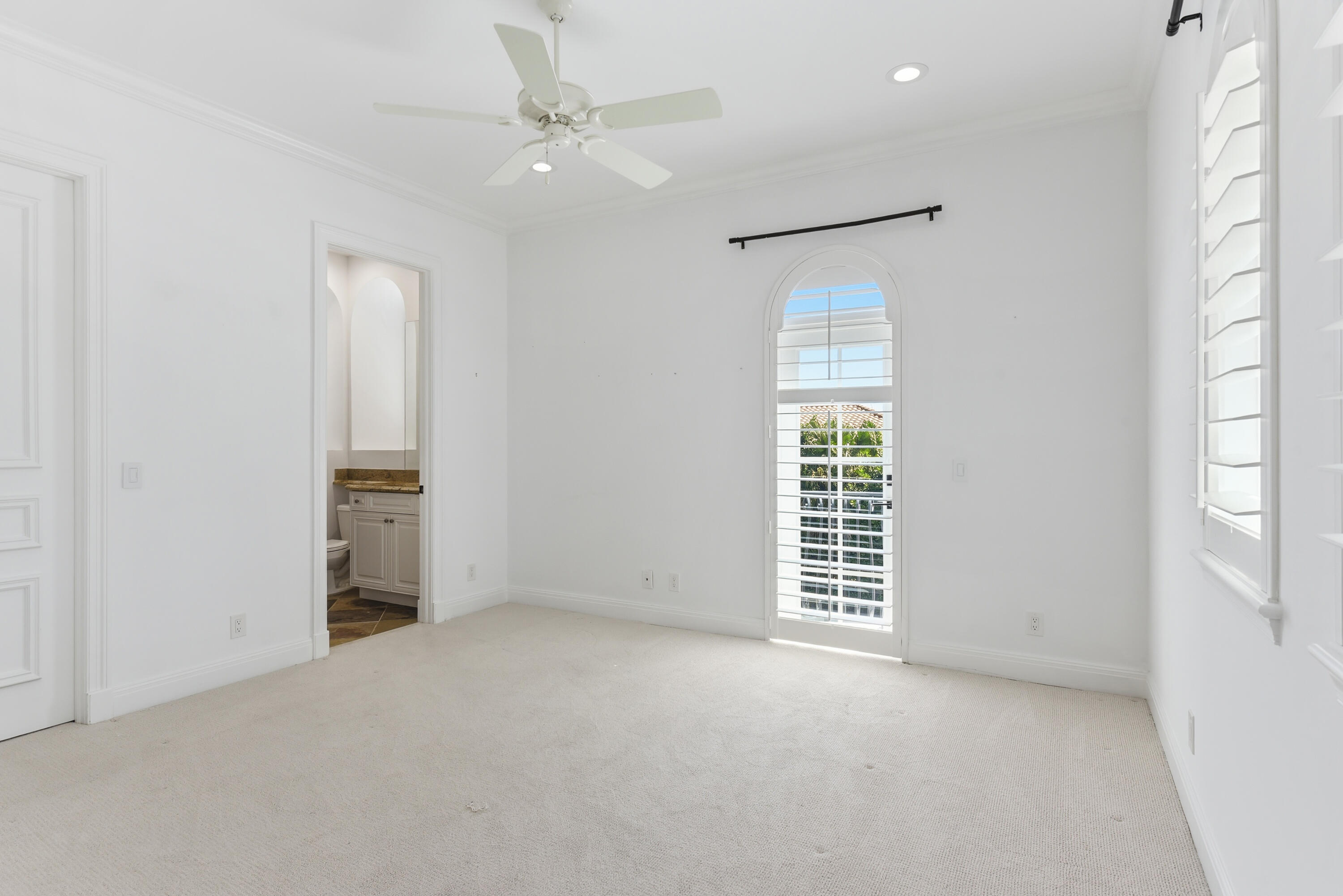 11513 Green Bayberry Drive