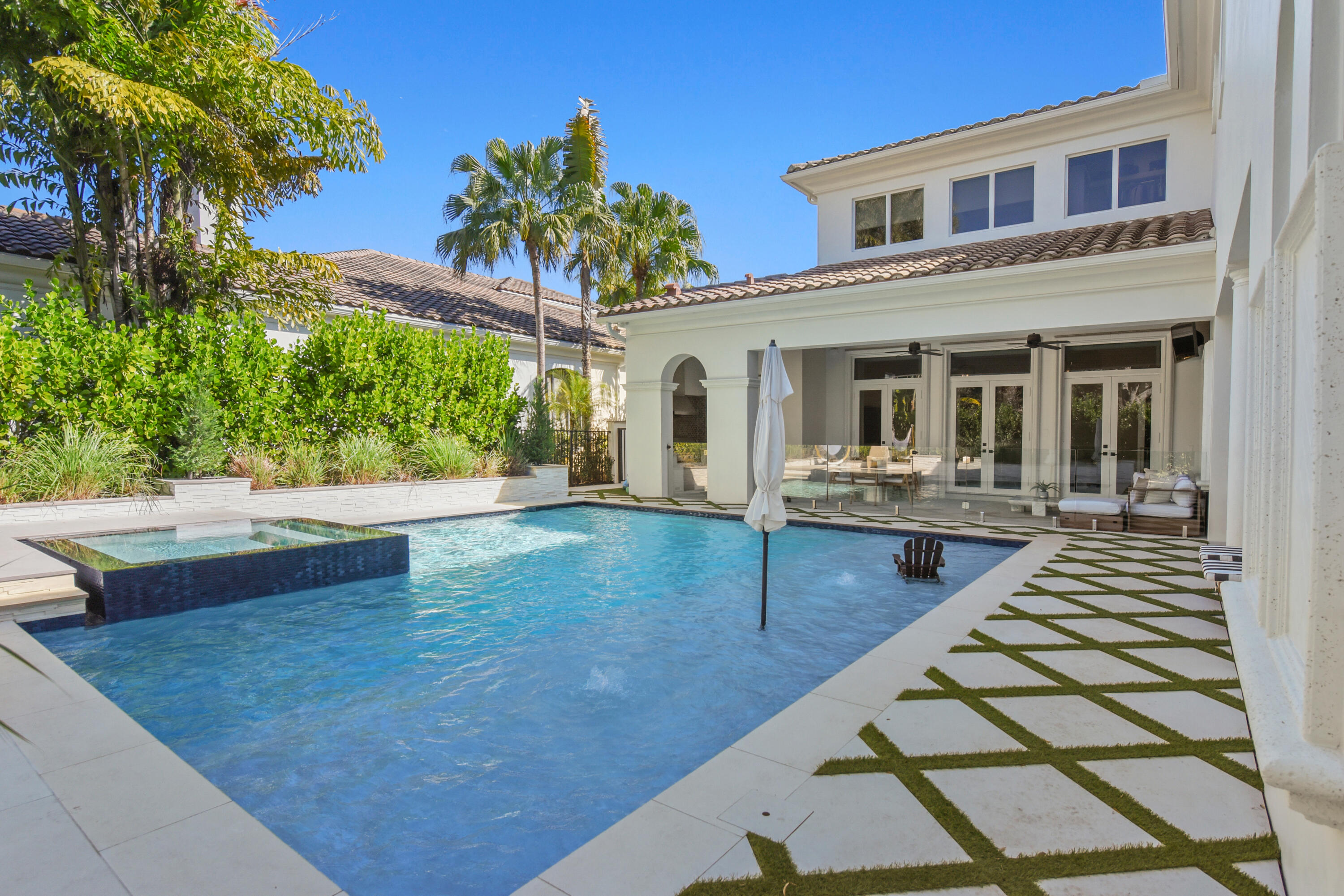 11513 Green Bayberry Drive