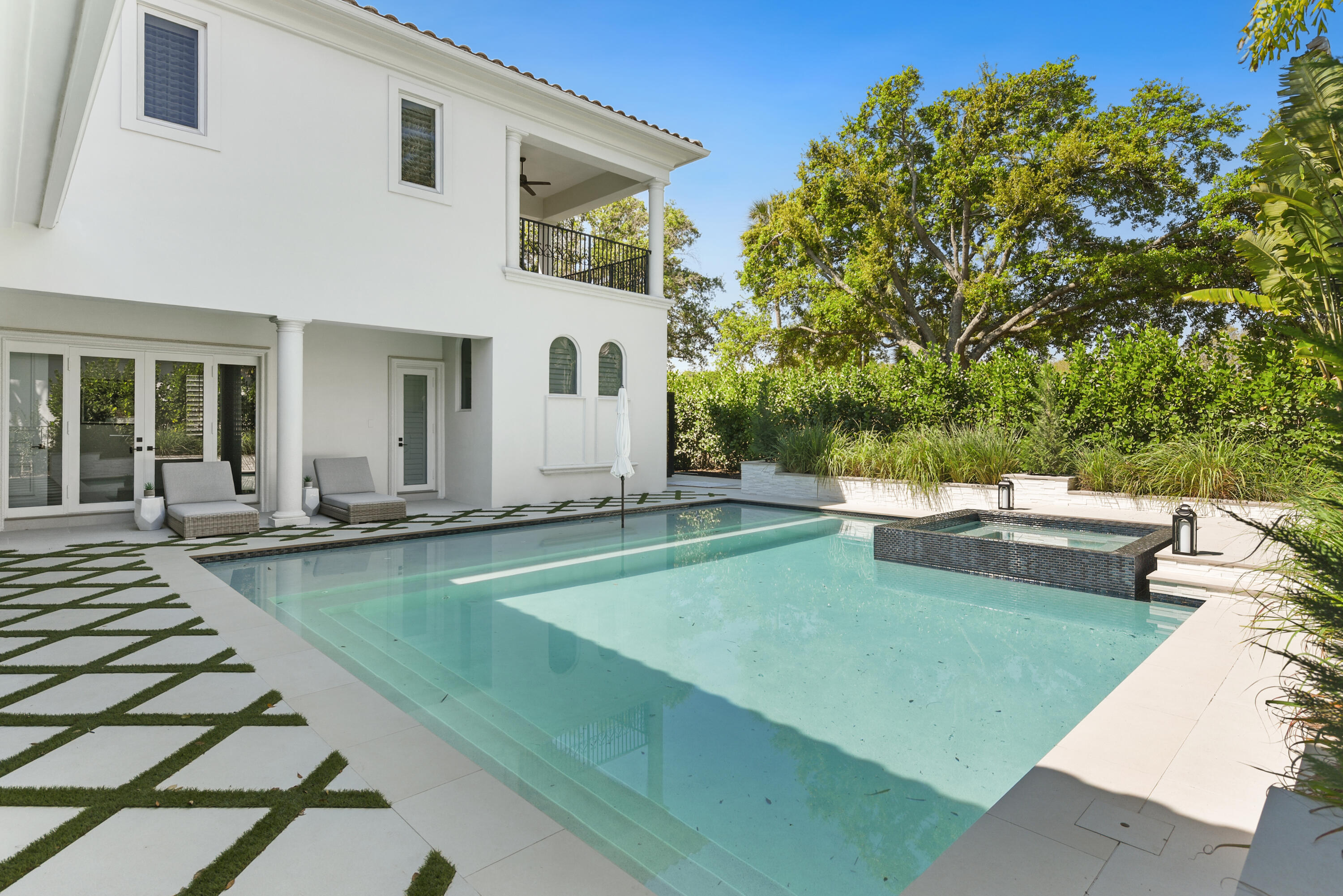 11513 Green Bayberry Drive