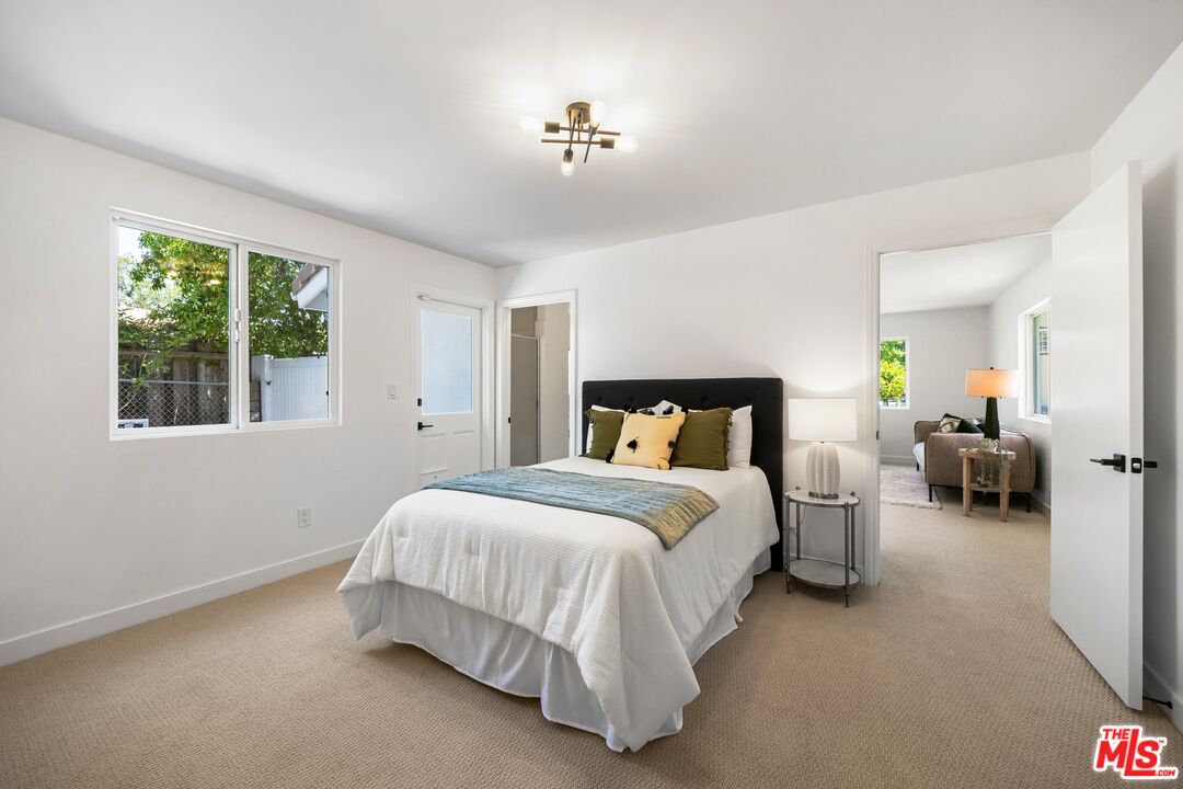 4671 Vista De Oro Ave