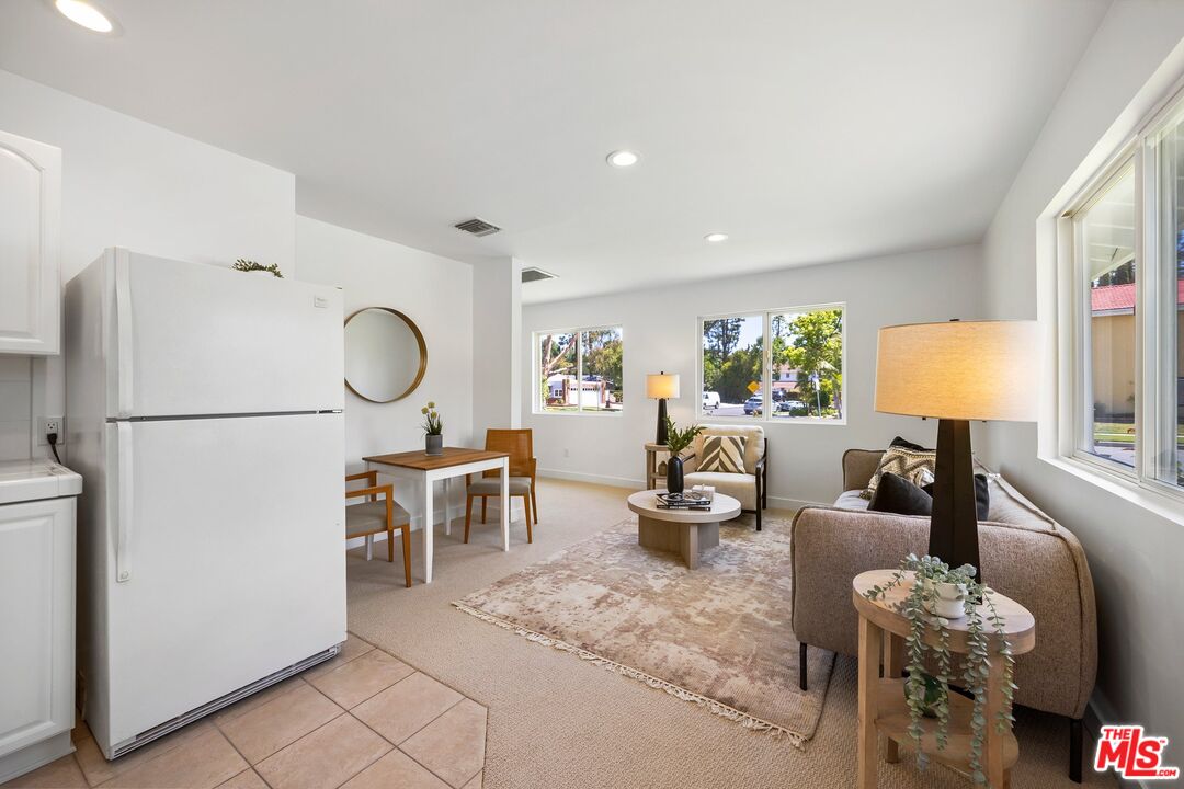 4671 Vista De Oro Ave