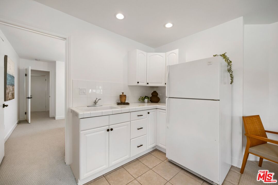 4671 Vista De Oro Ave