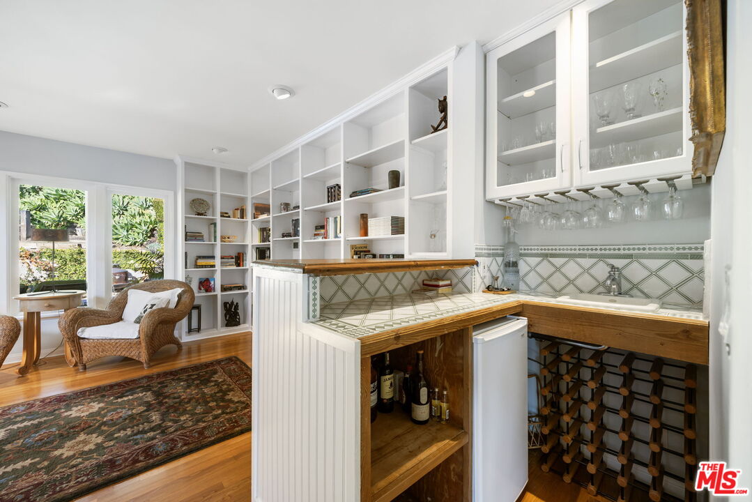 11215 W Sunset Blvd