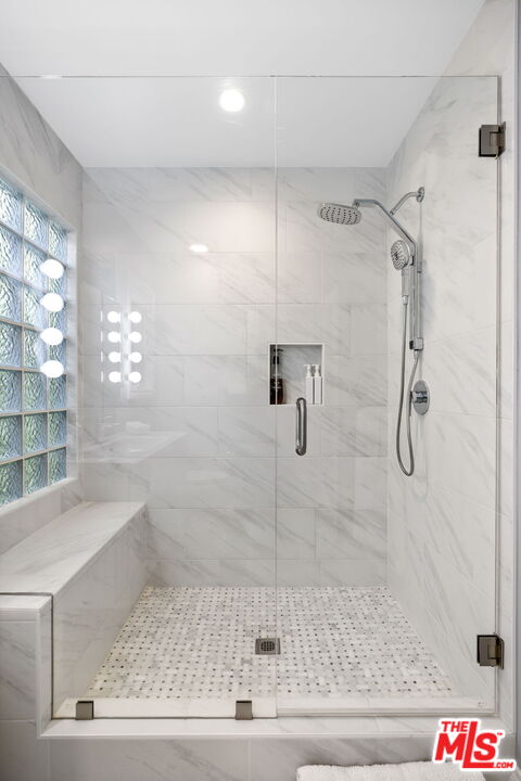 11215 W Sunset Blvd