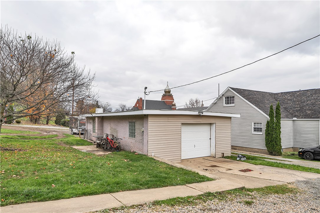 120 Snyder St