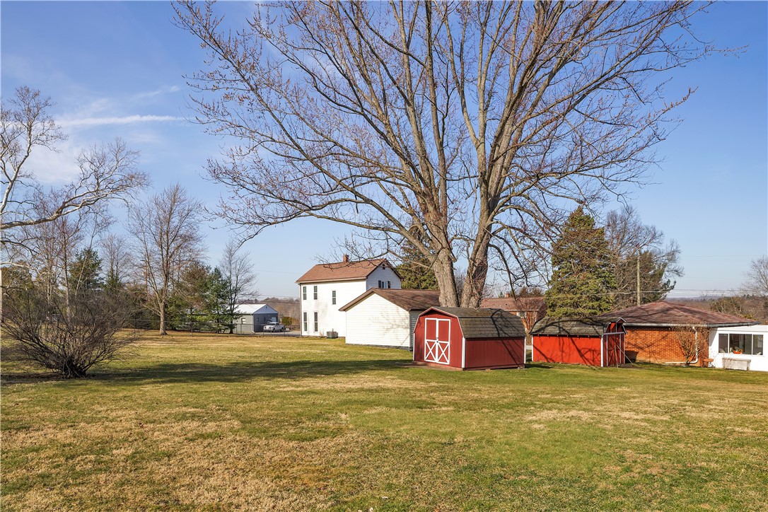 408 Hillcrest Dr