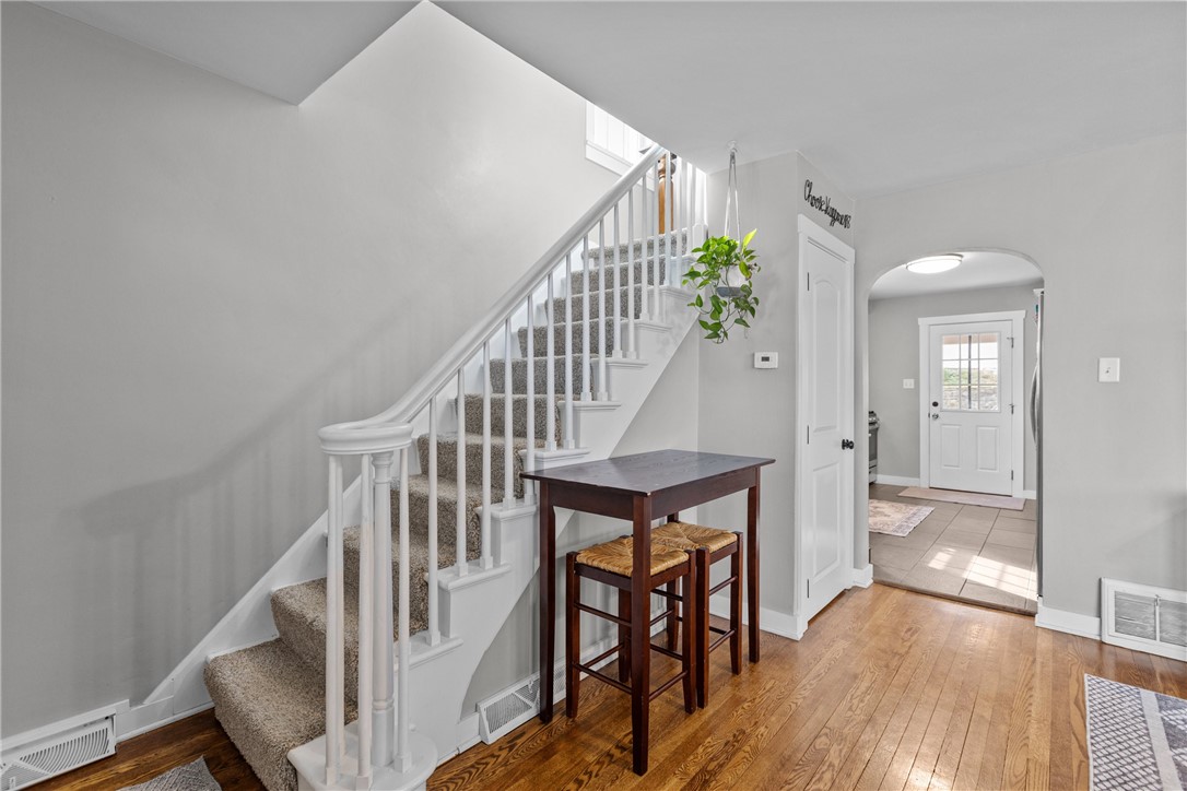 727 Brinker Ave