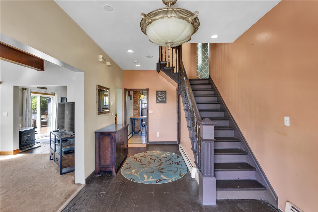 13 Moyer Ave