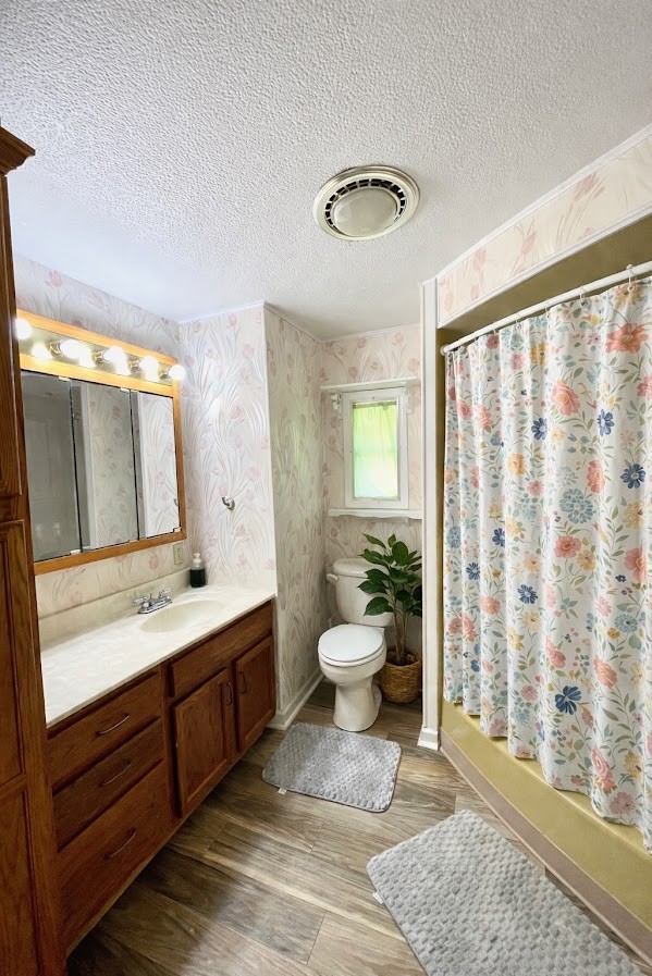767 Cloverleaf Cir
