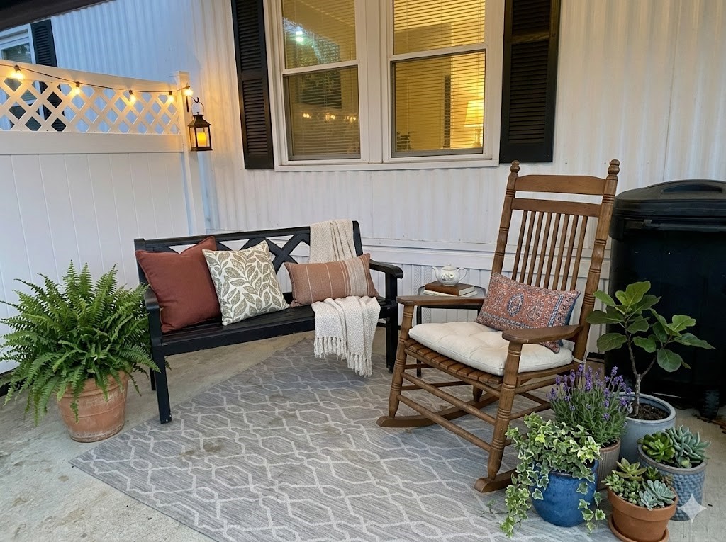 114 Menock Manor Ln