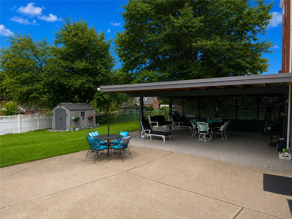 2002 Kansas Ave