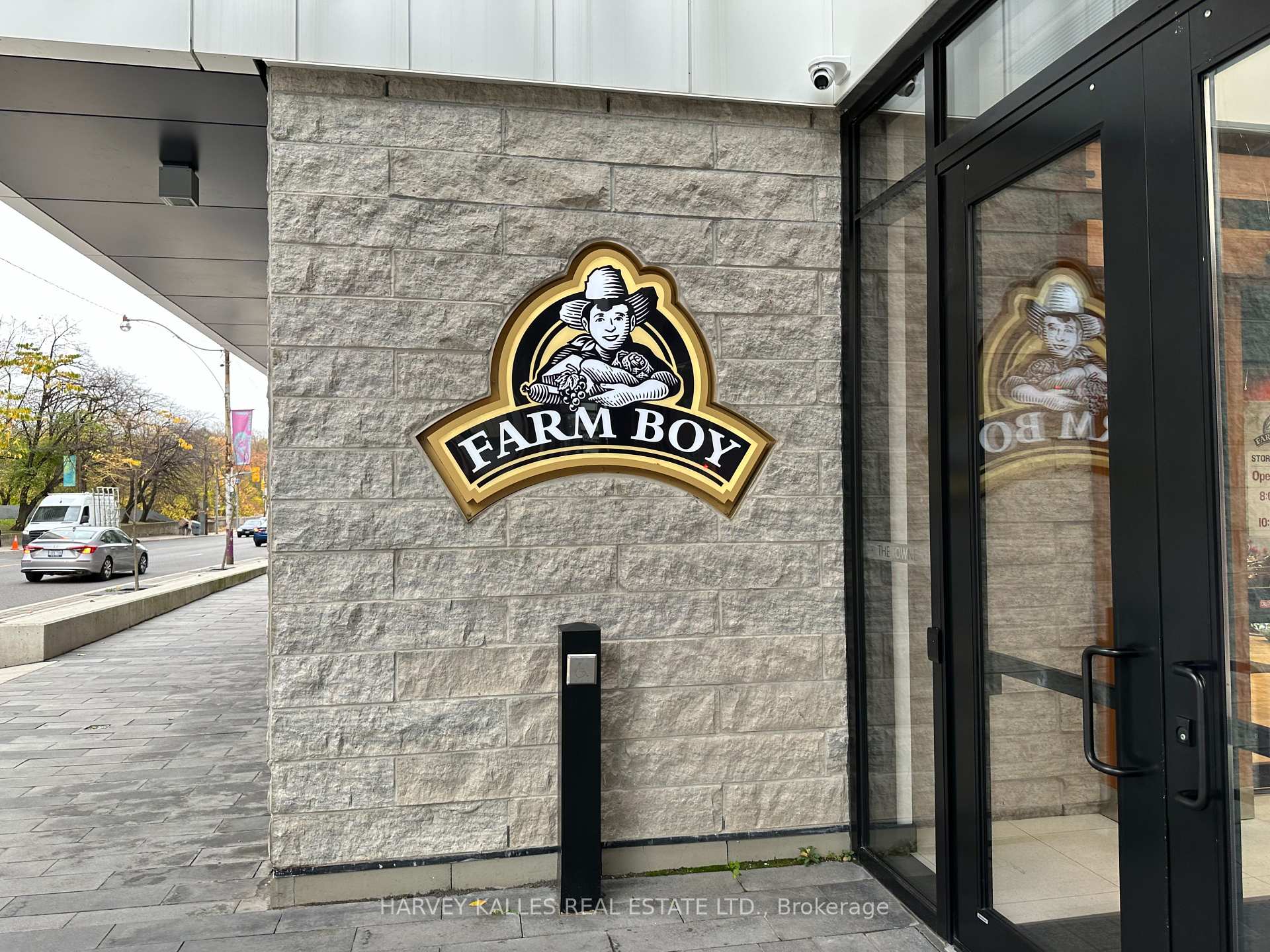 79 St Clair Avenue E 202B