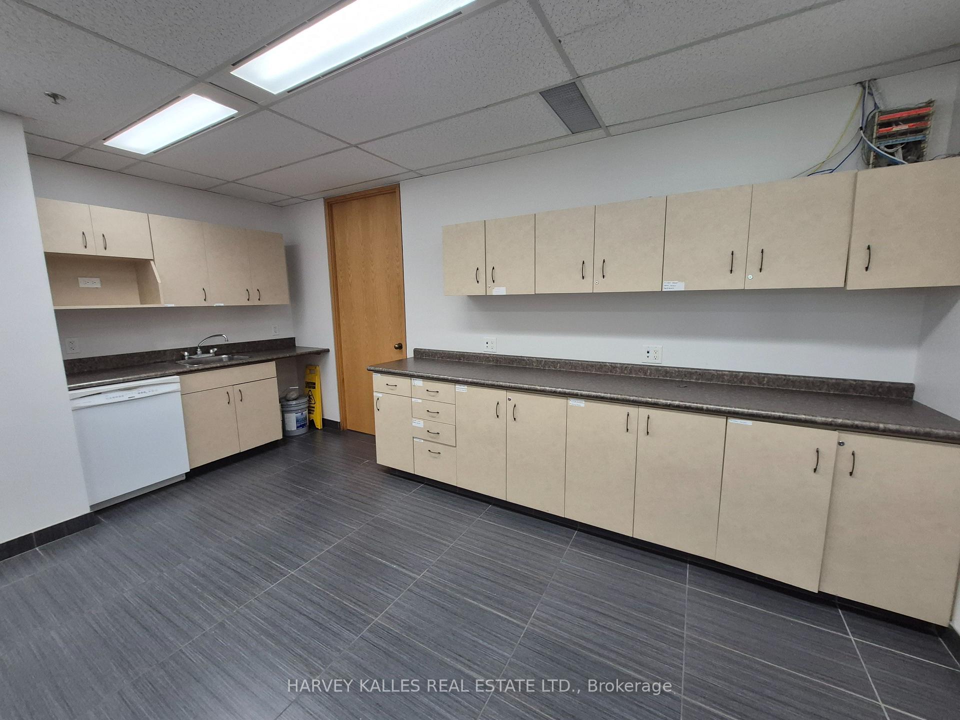 45 Sheppard Avenue E 302