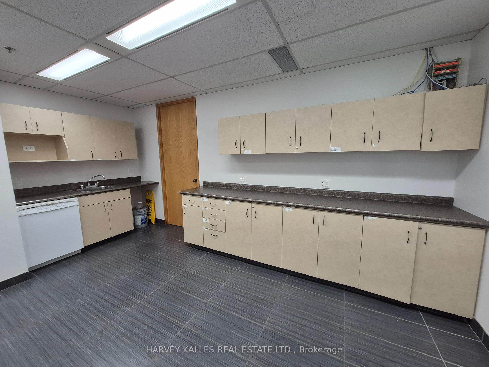 45 Sheppard Avenue E 302