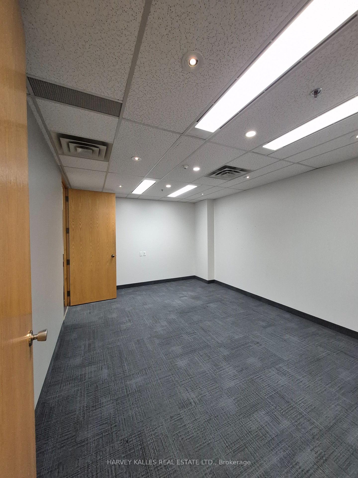 45 Sheppard Avenue E 302