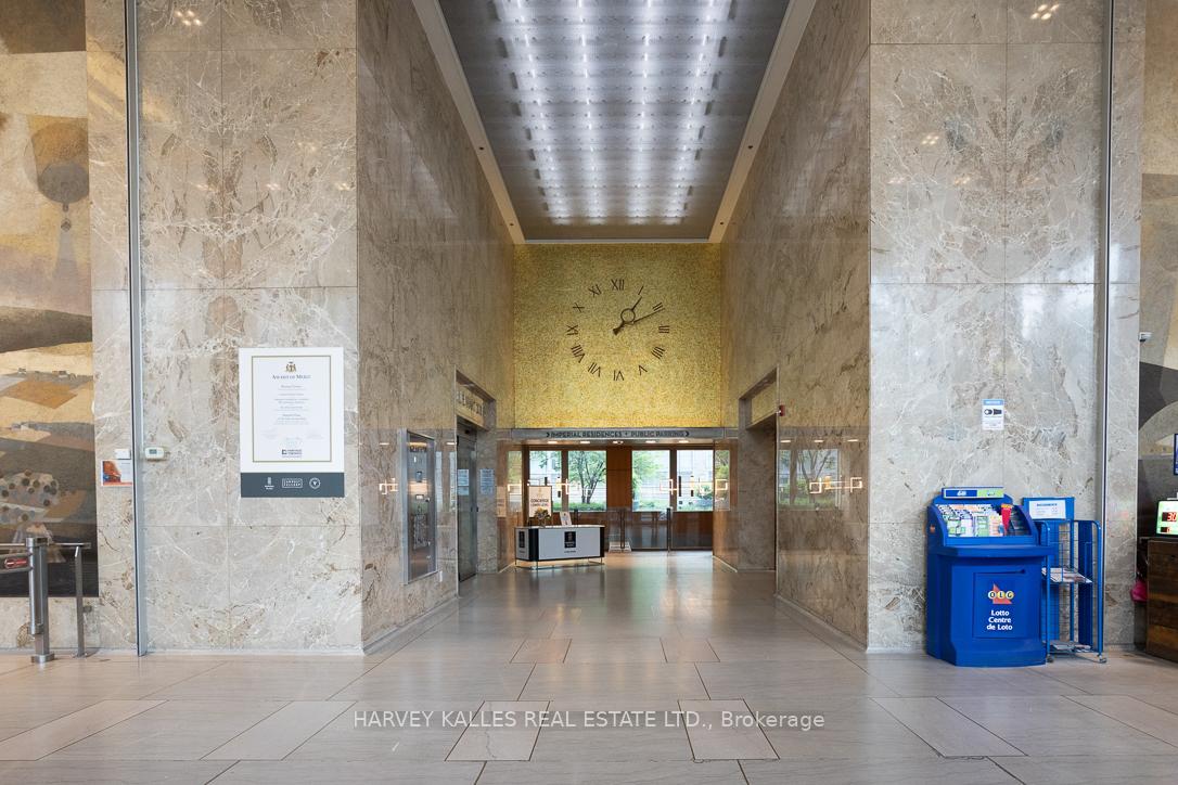 111 St Clair Avenue W 1013